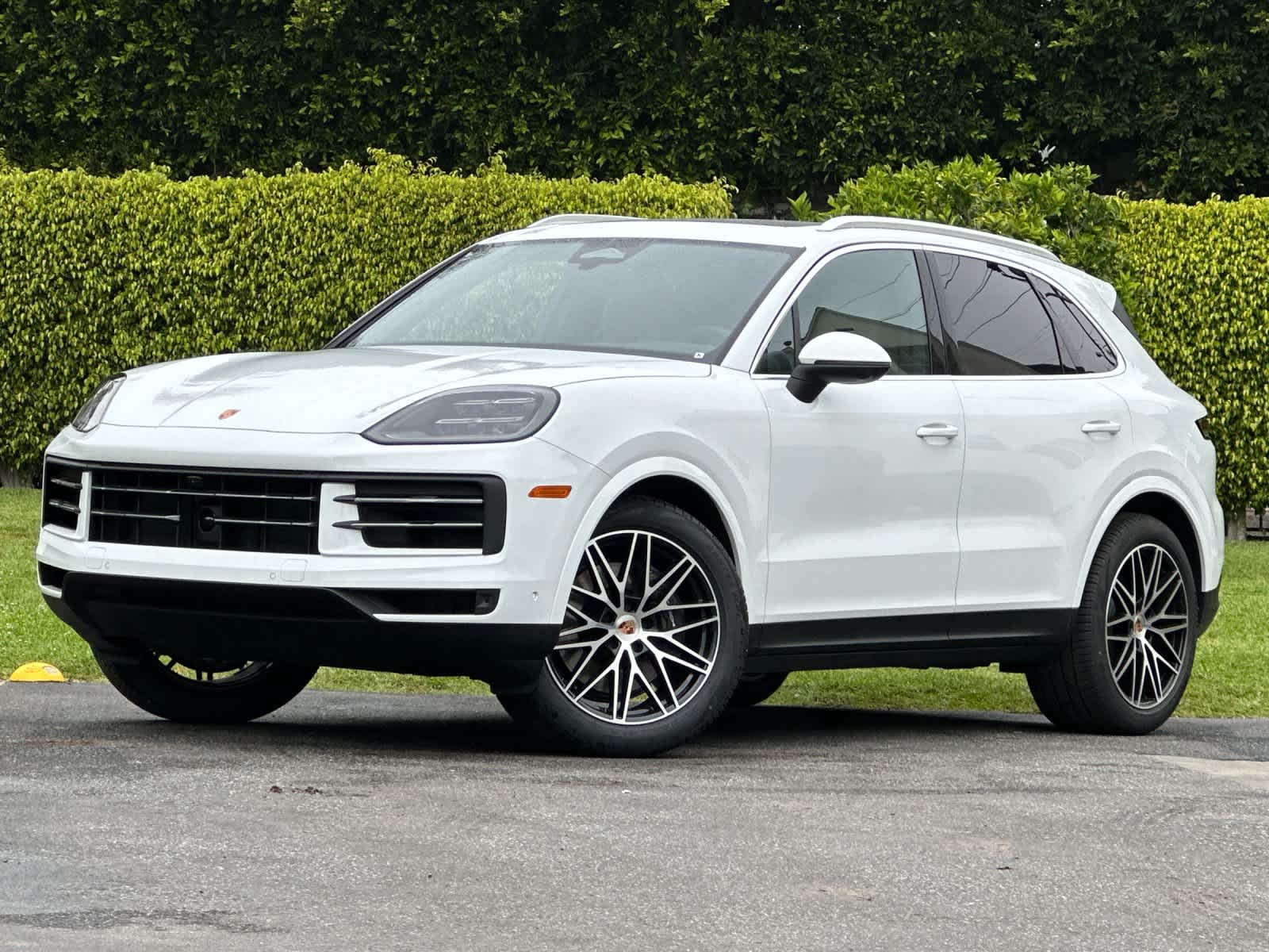 Thumbnail: 2026 Porsche Cayenne - 1