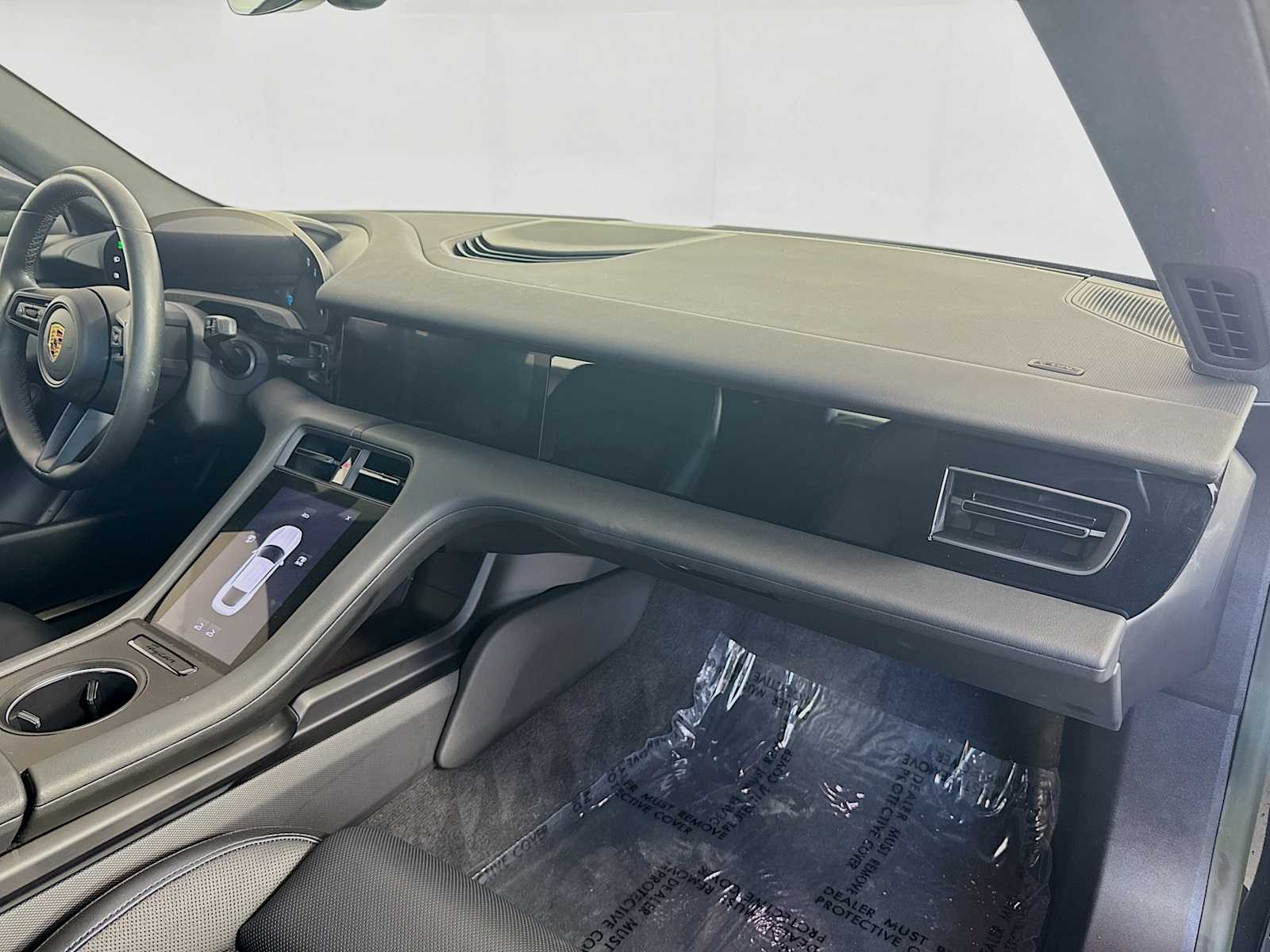 Thumbnail: 2023 Porsche Taycan - 22