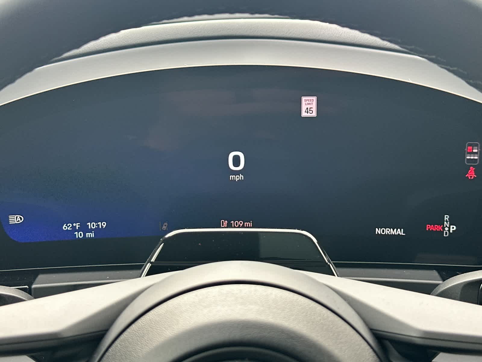 Thumbnail: 2026 Porsche Macan - 29