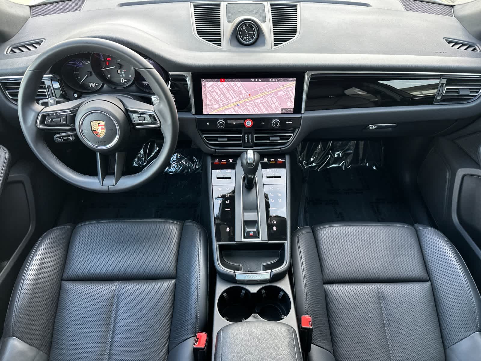 Thumbnail: 2025 Porsche Macan - 6