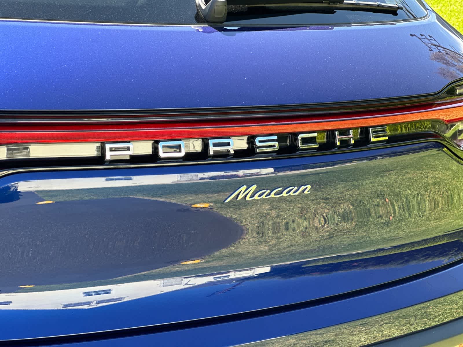 Thumbnail: 2026 Porsche Macan - 32