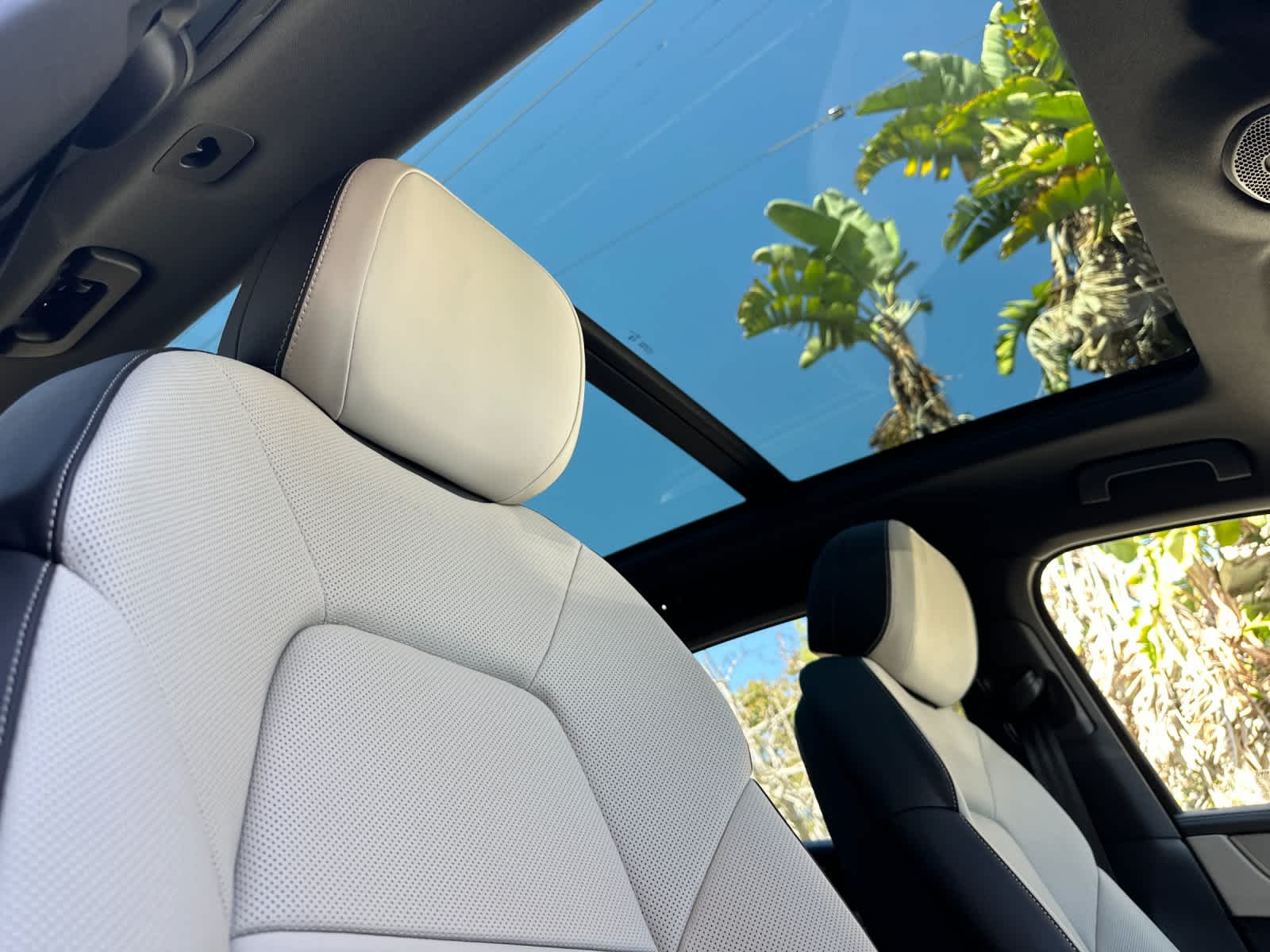 Thumbnail: 2026 Porsche Cayenne - 18