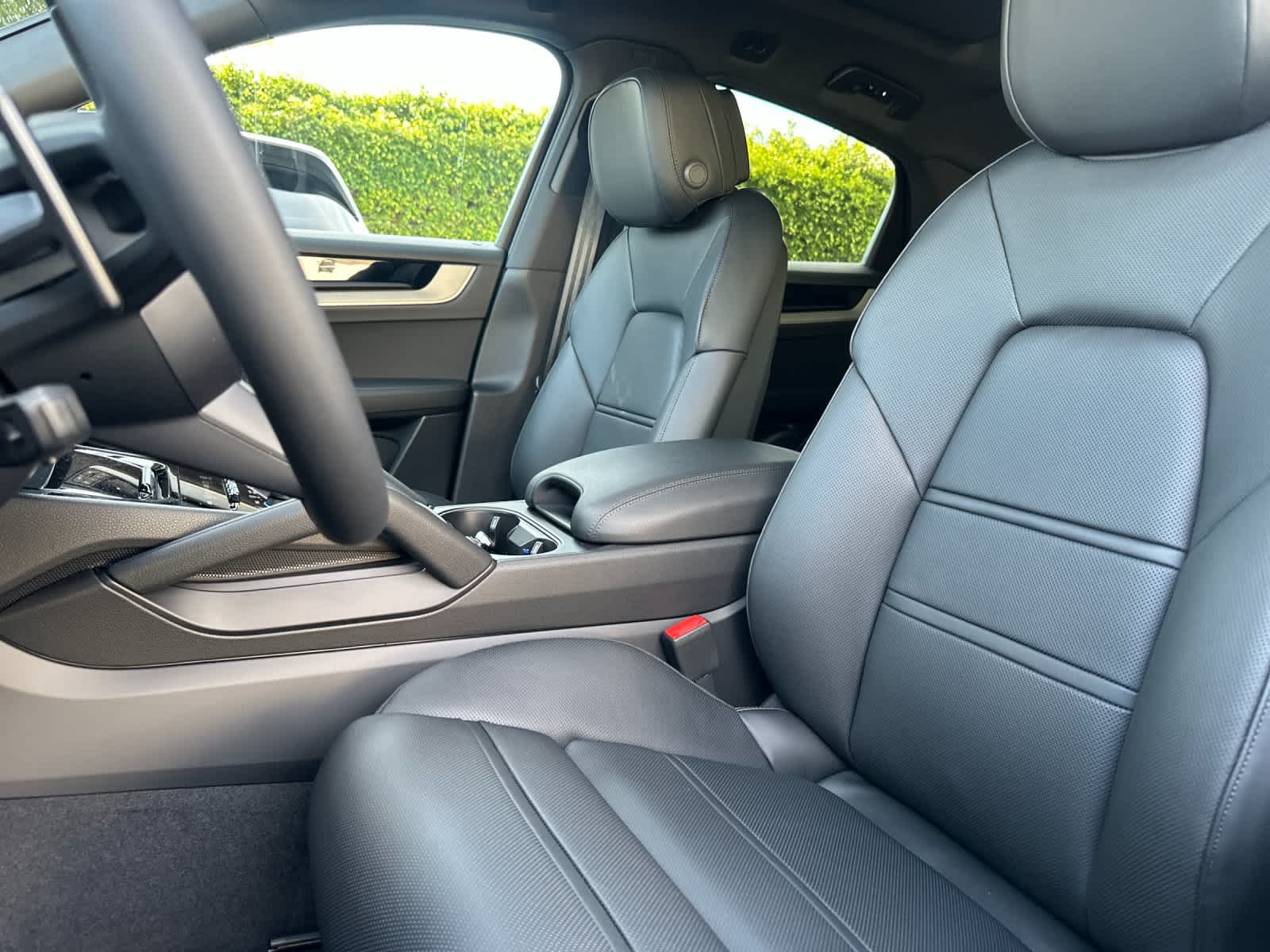 Thumbnail: 2026 Porsche Cayenne - 5