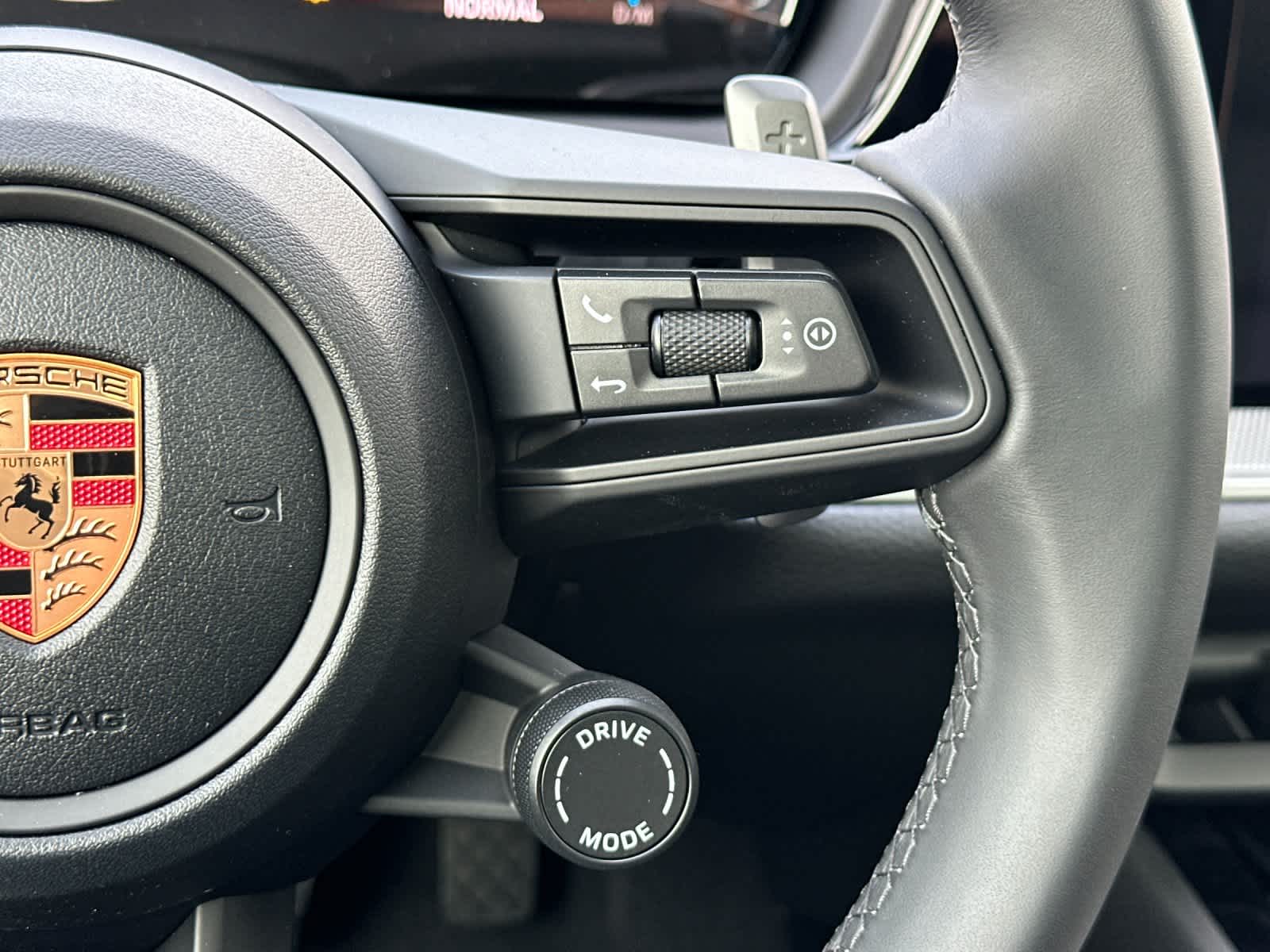 Thumbnail: 2026 Porsche Cayenne - 29