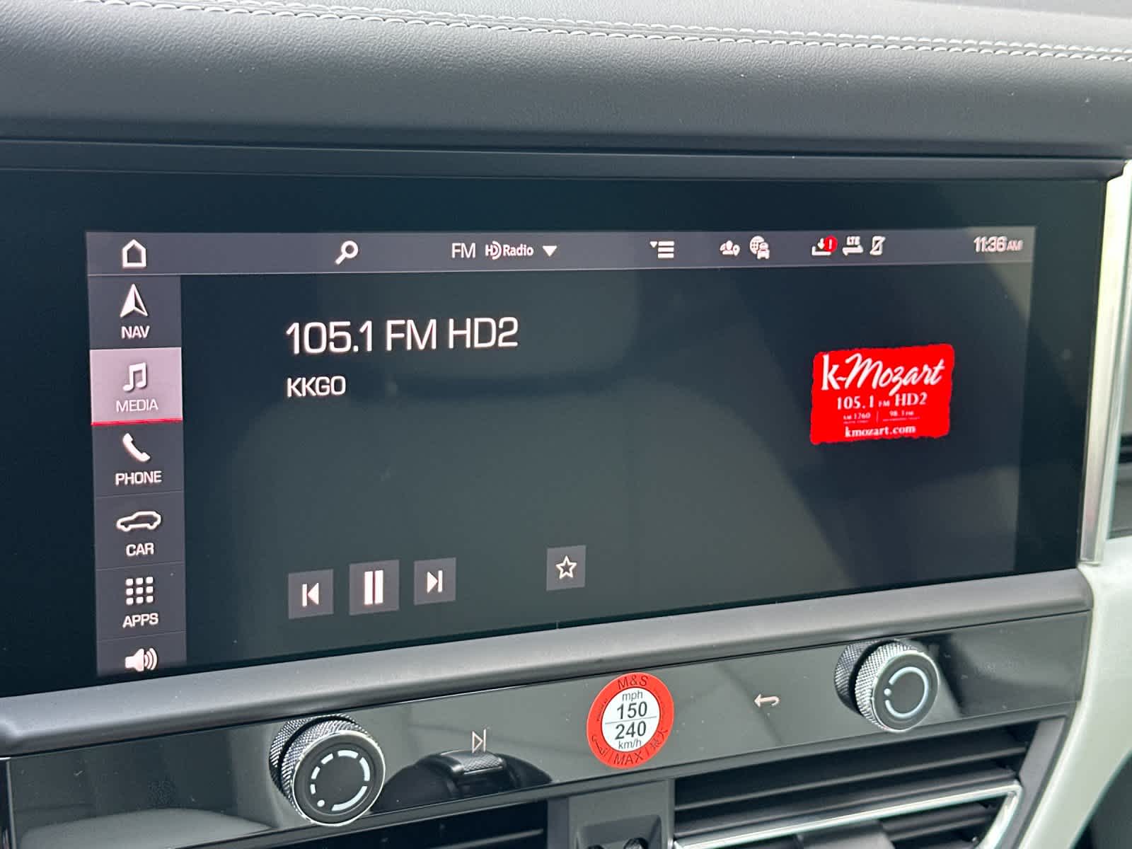 Thumbnail: 2026 Porsche Macan - 21