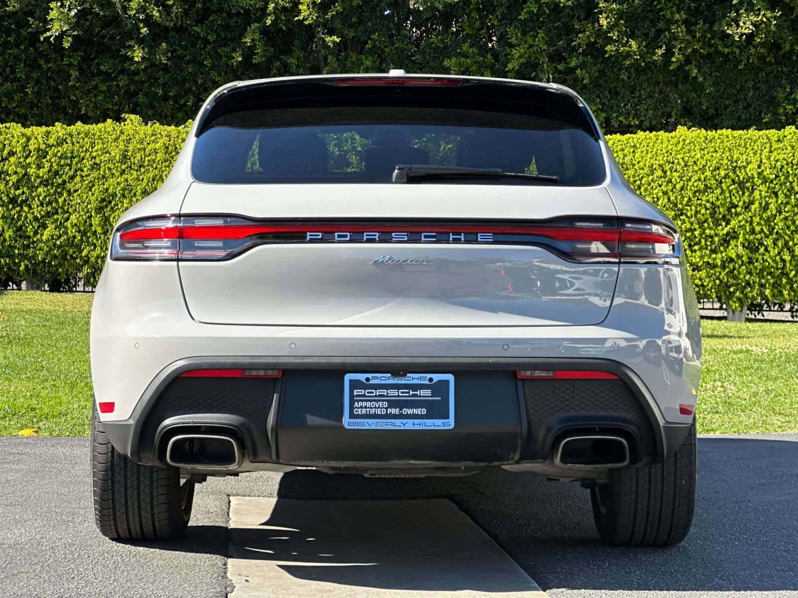 Thumbnail: 2025 Porsche Macan - 7