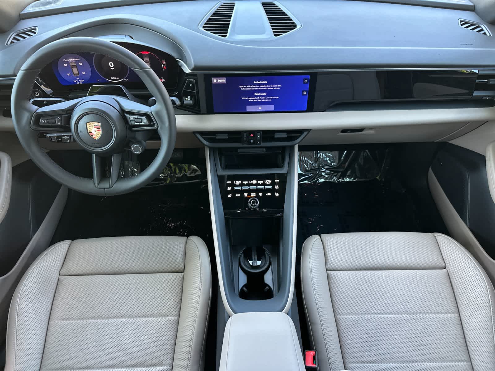 Thumbnail: 2026 Porsche Macan - 6