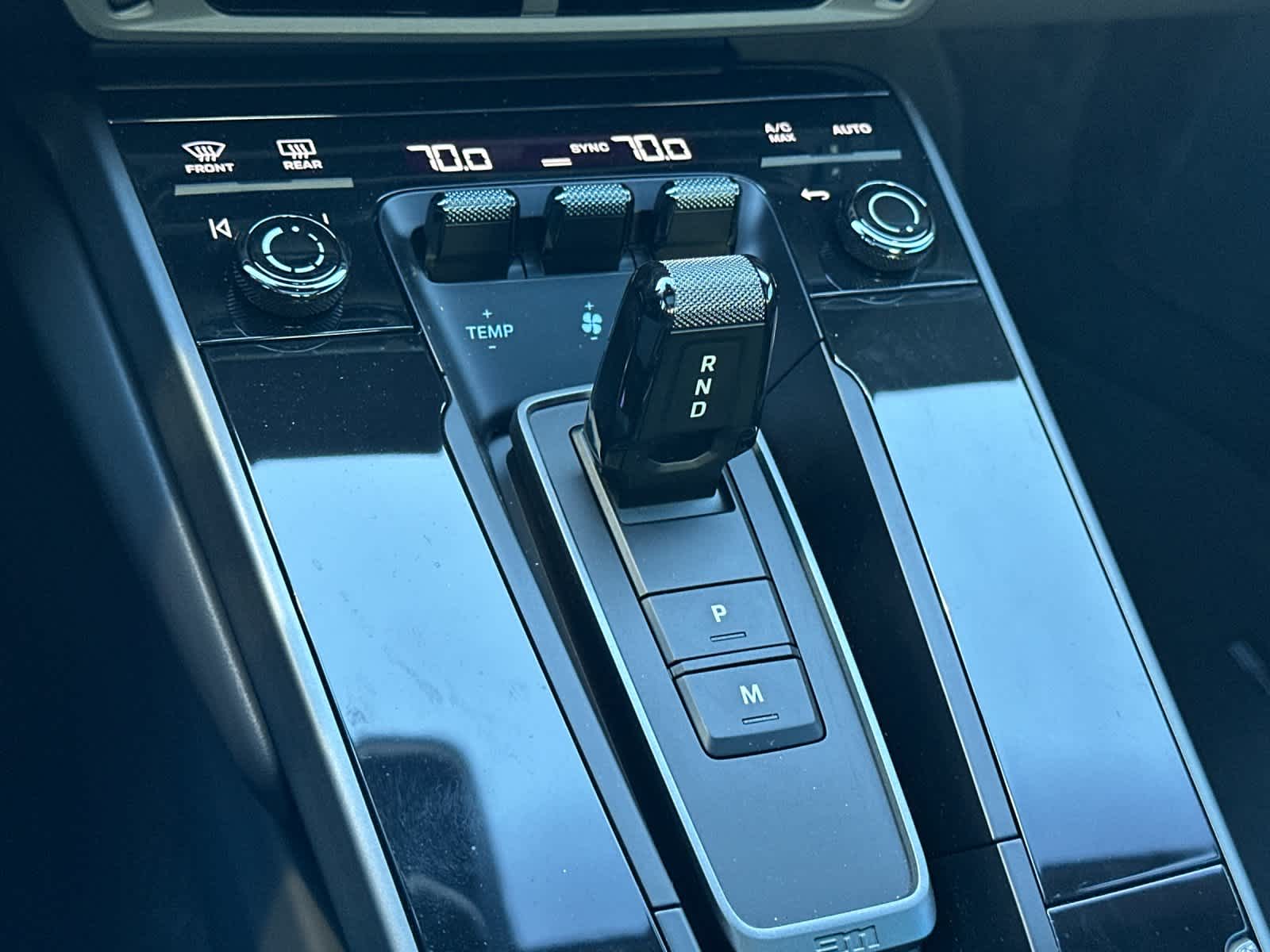 Thumbnail: 2024 Porsche 911 - 22