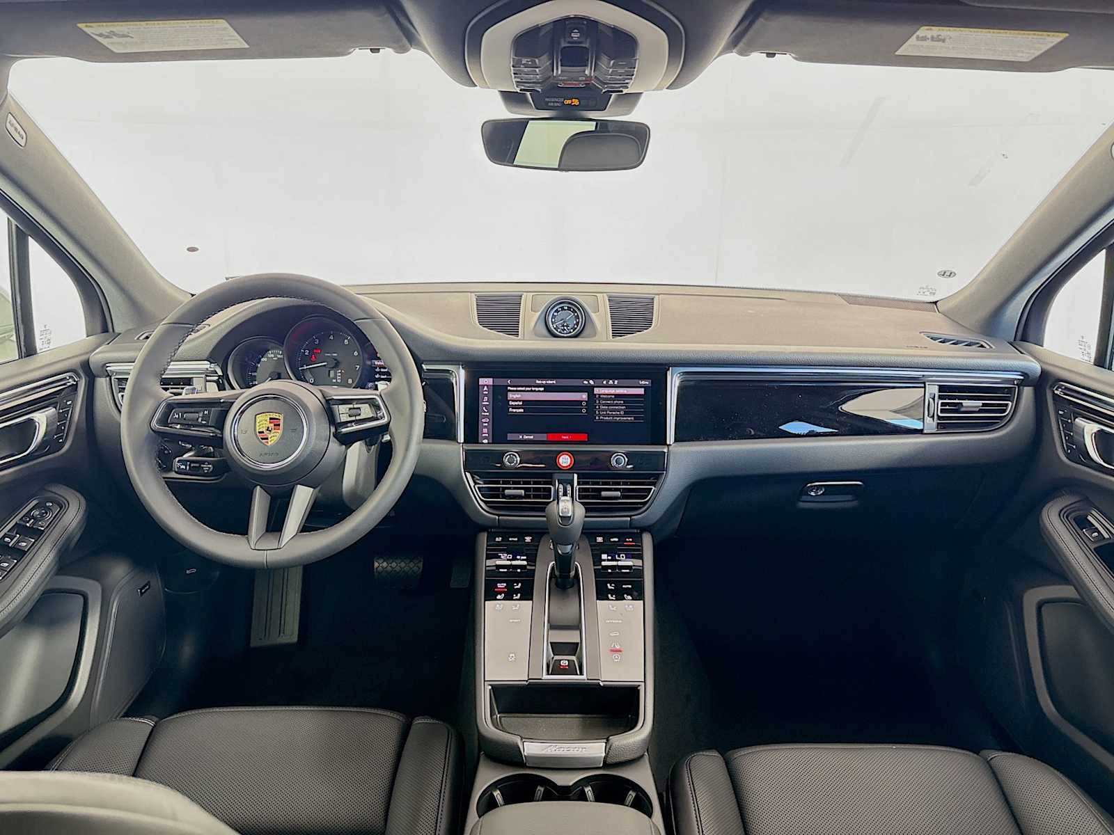 Thumbnail: 2026 Porsche Macan - 27