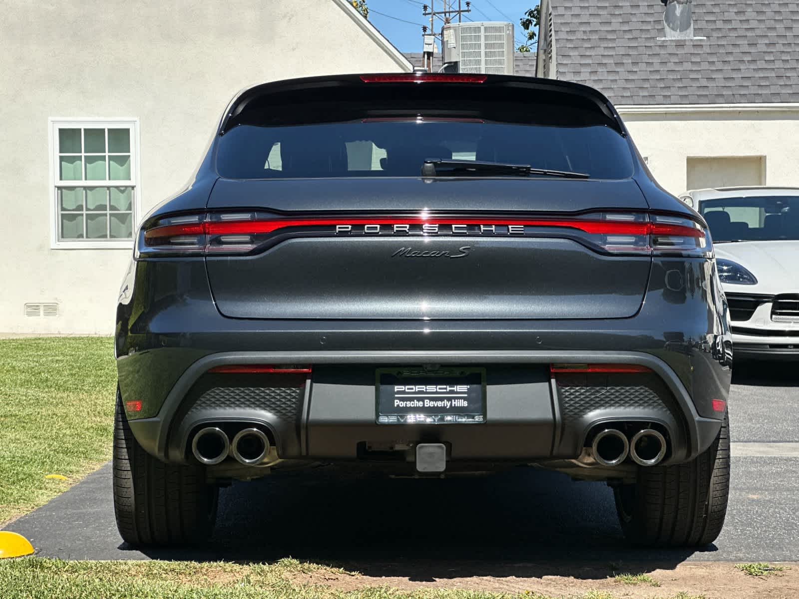 Thumbnail: 2026 Porsche Macan - 7