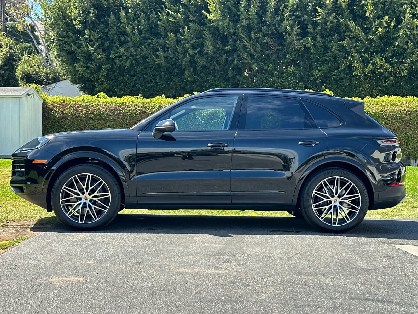 Thumbnail: 2026 Porsche Cayenne - 2