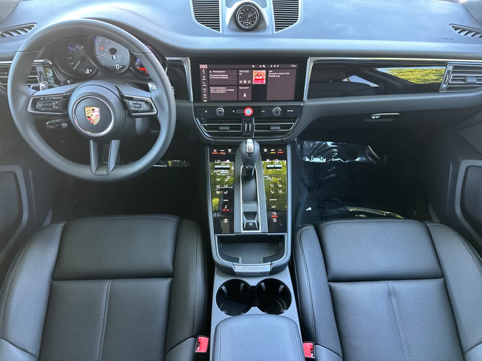 Thumbnail: 2026 Porsche Macan - 6
