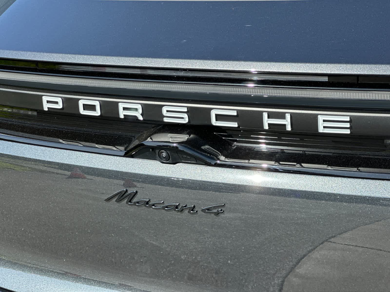 Thumbnail: 2025 Porsche Macan - 33