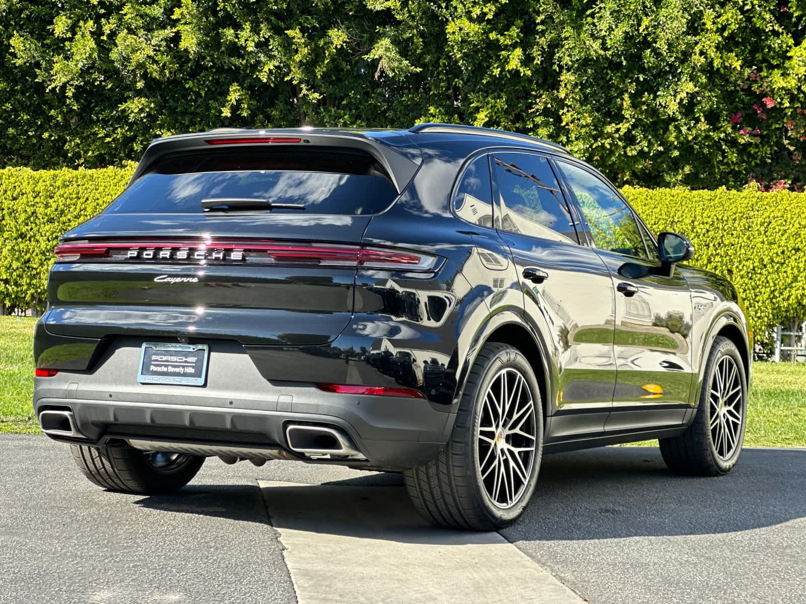 Thumbnail: 2026 Porsche Cayenne - 8