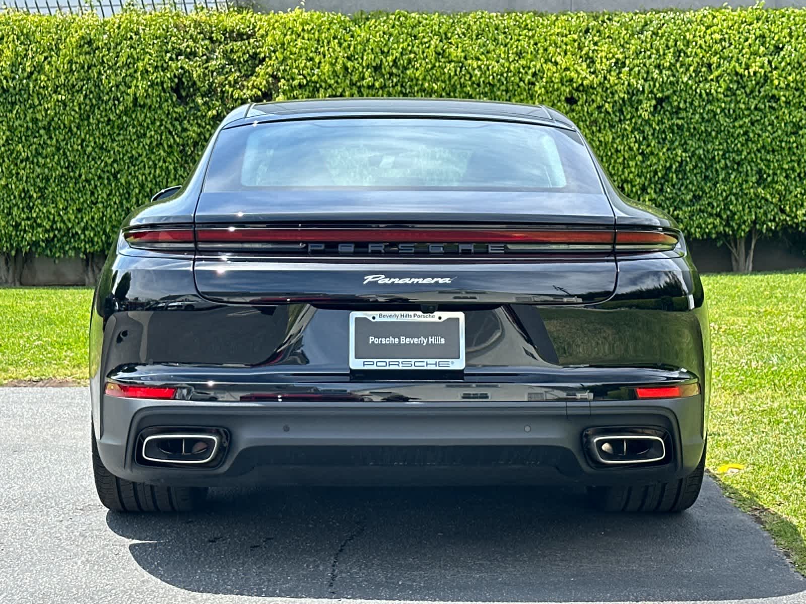 Thumbnail: 2026 Porsche Panamera - 7