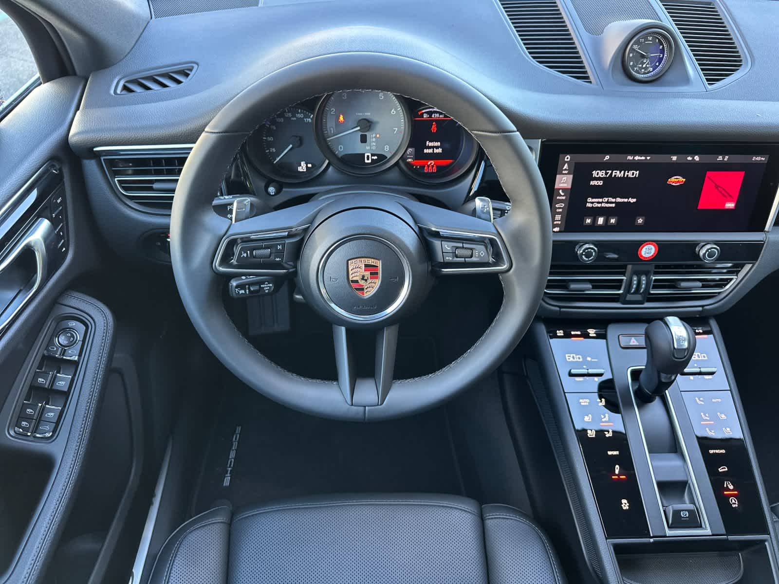 Thumbnail: 2026 Porsche Macan - 15