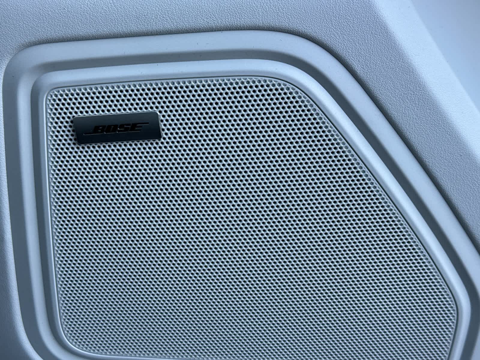 Thumbnail: 2026 Porsche Macan - 20