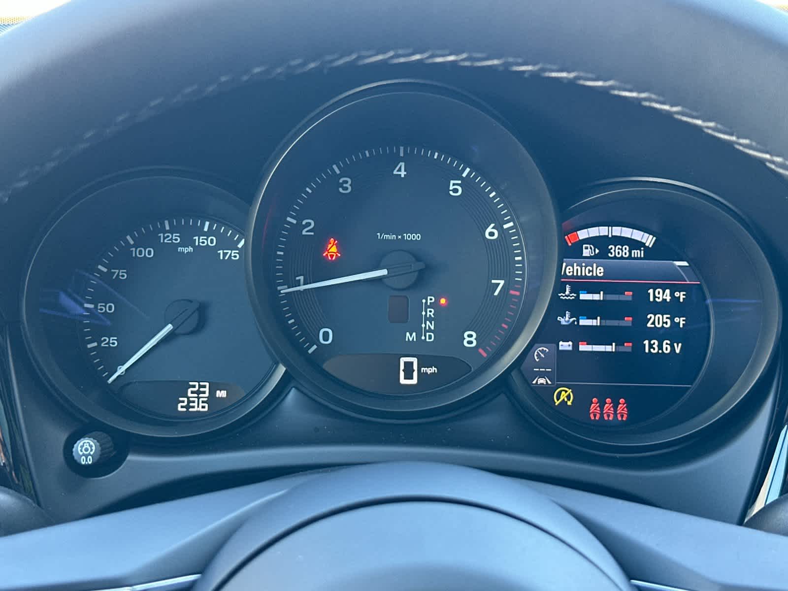 Thumbnail: 2026 Porsche Macan - 29