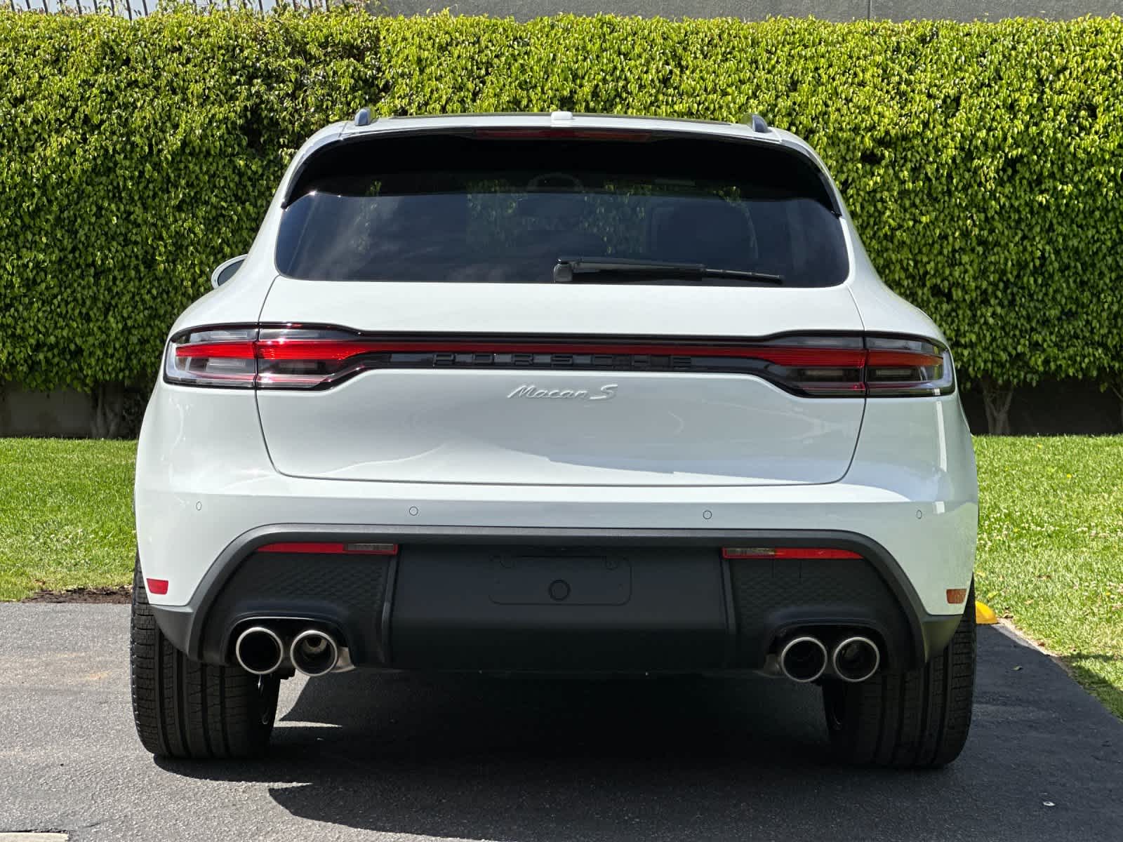 Thumbnail: 2026 Porsche Macan - 7