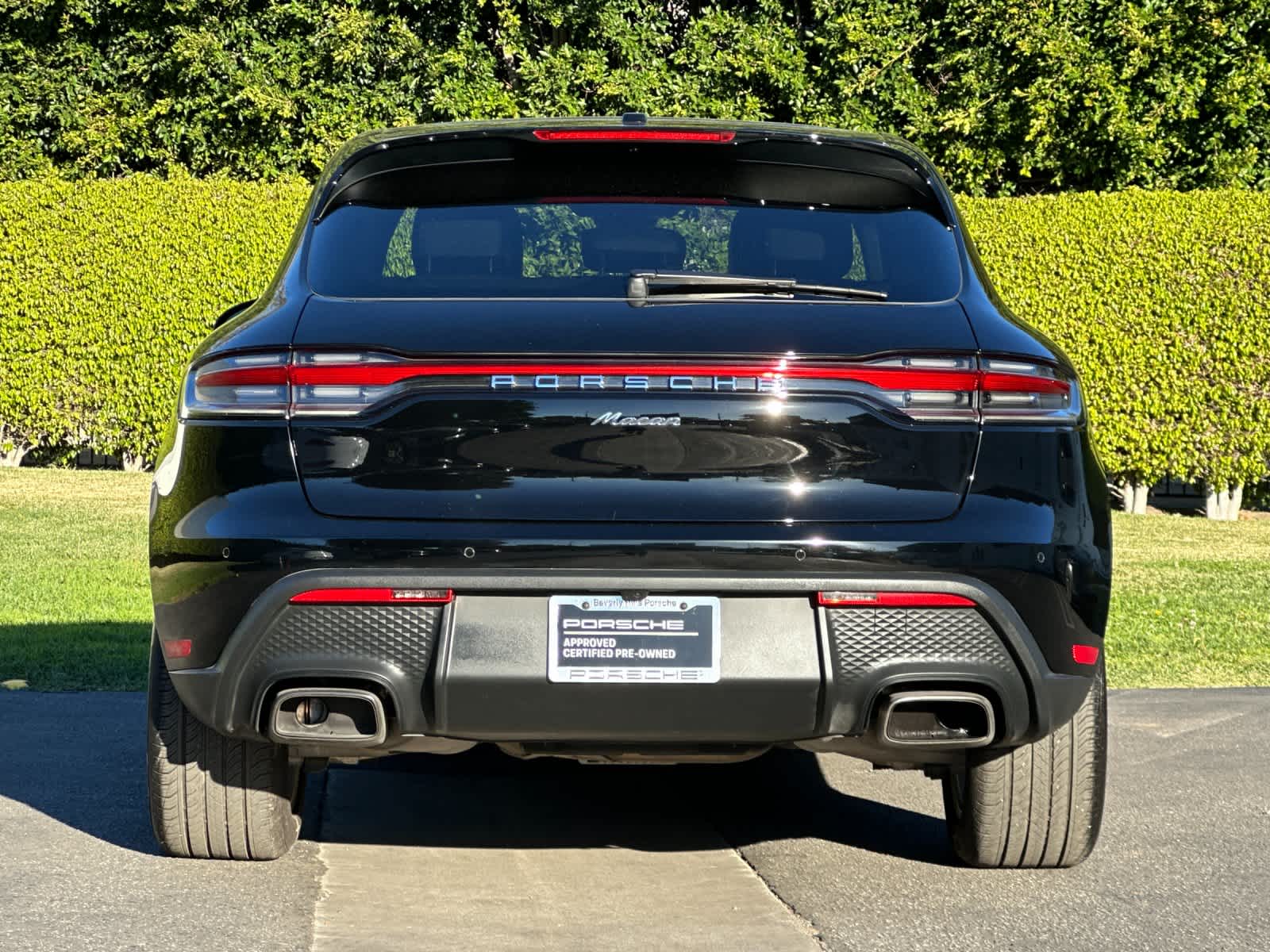 Thumbnail: 2025 Porsche Macan - 7