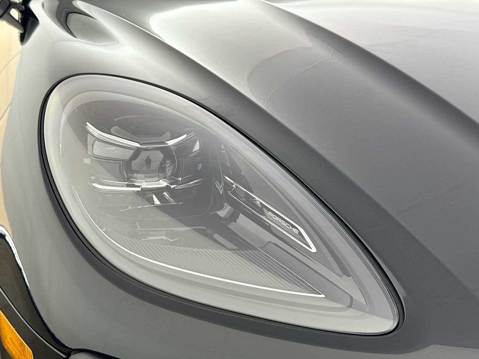 Thumbnail: 2026 Porsche Macan - 29