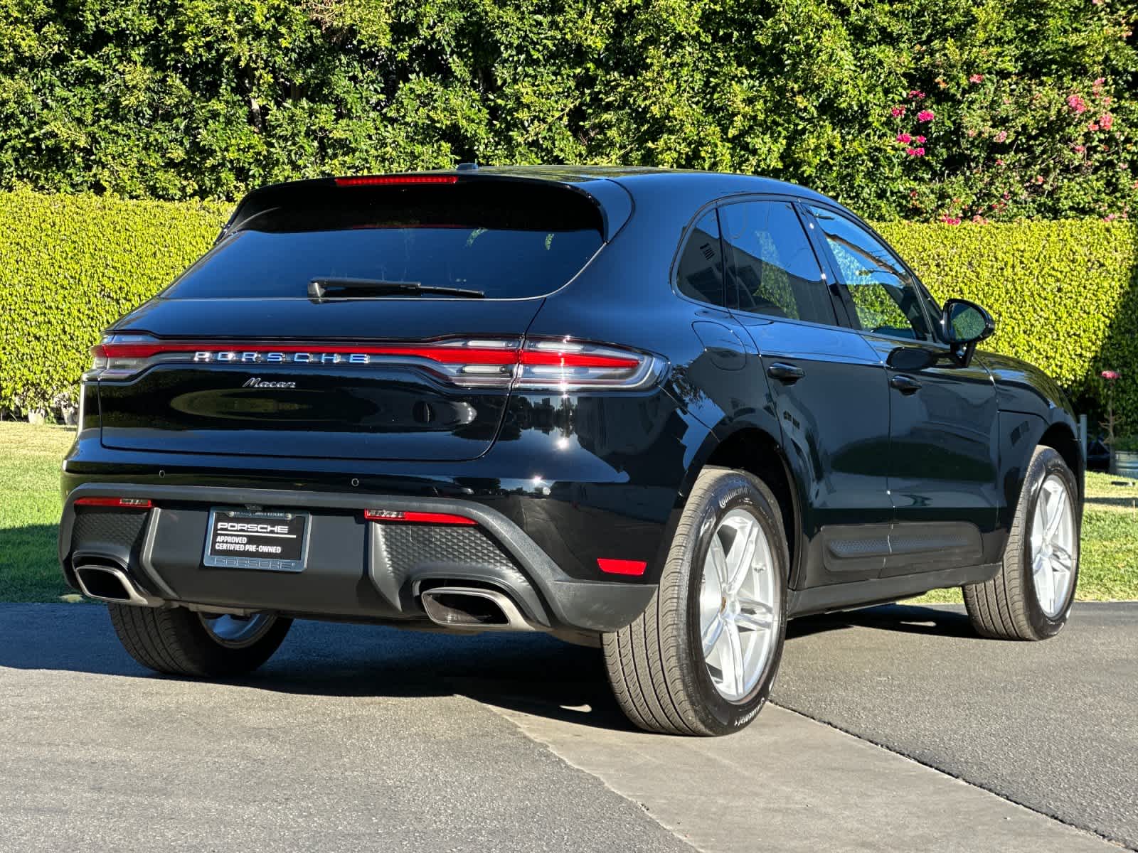Thumbnail: 2025 Porsche Macan - 8