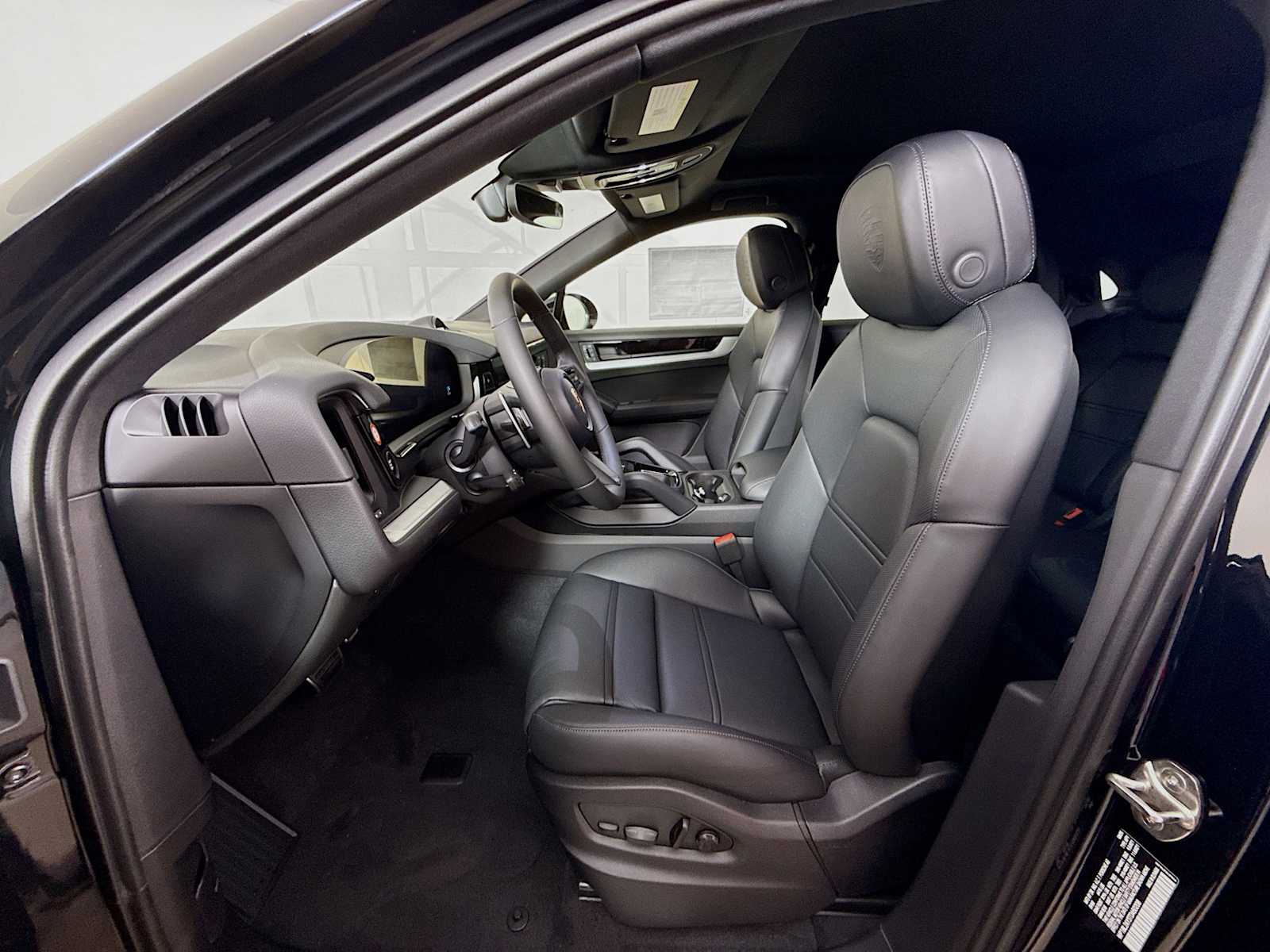 Thumbnail: 2026 Porsche Cayenne - 5