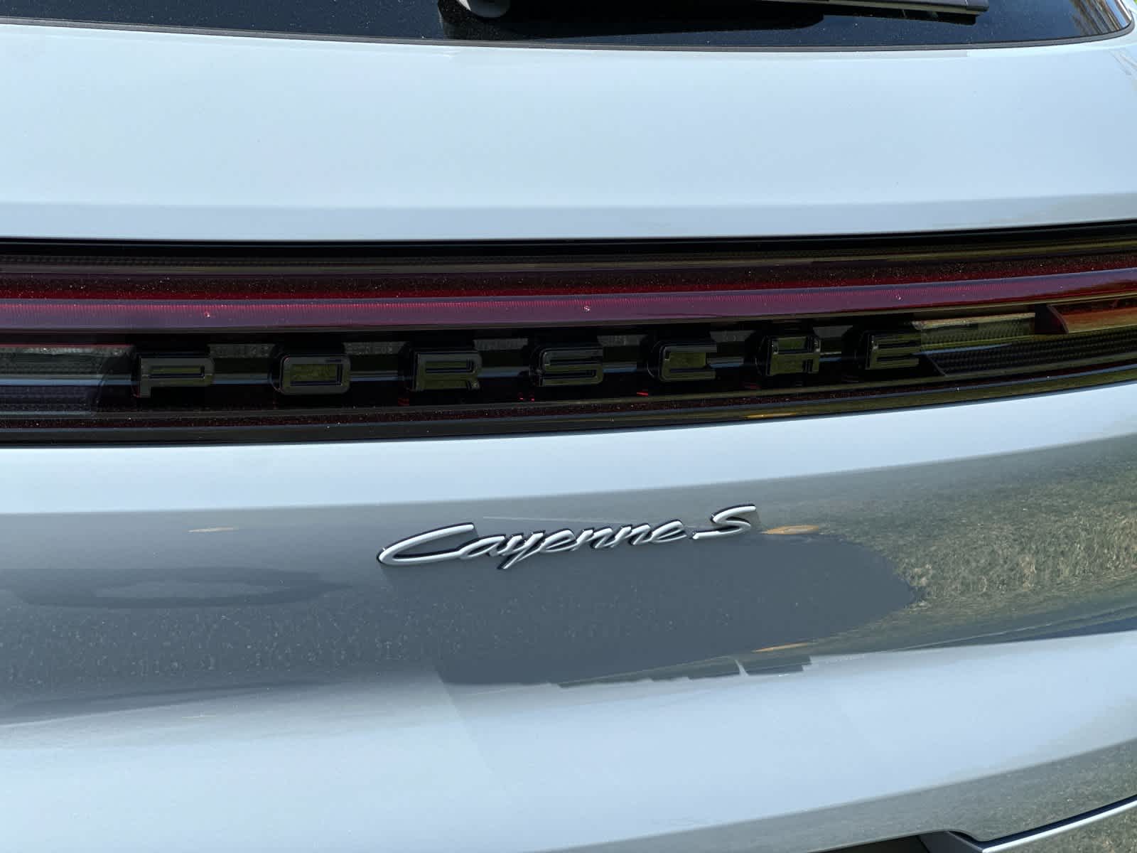 Thumbnail: 2026 Porsche Cayenne - 33