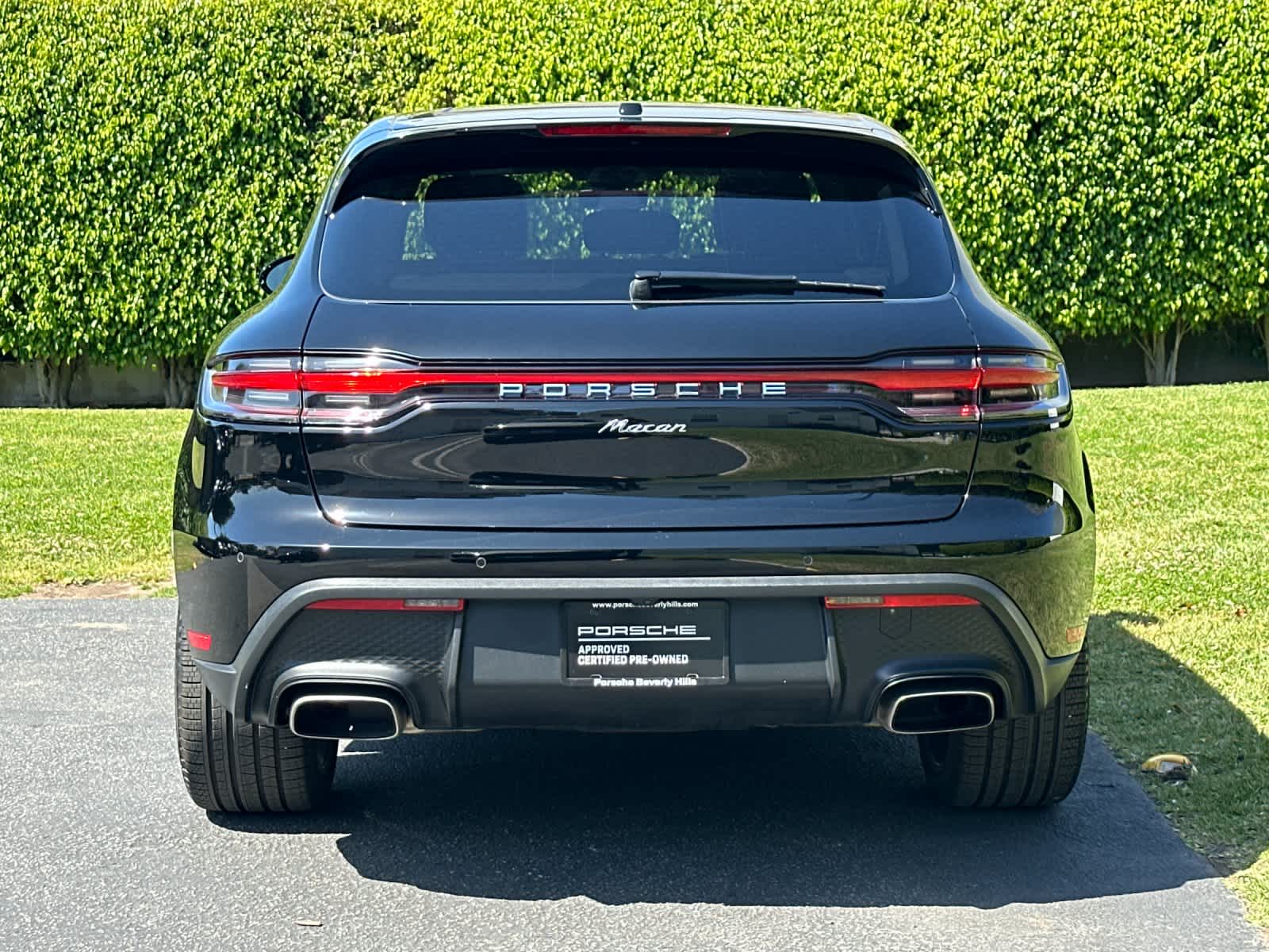 Thumbnail: 2025 Porsche Macan - 6