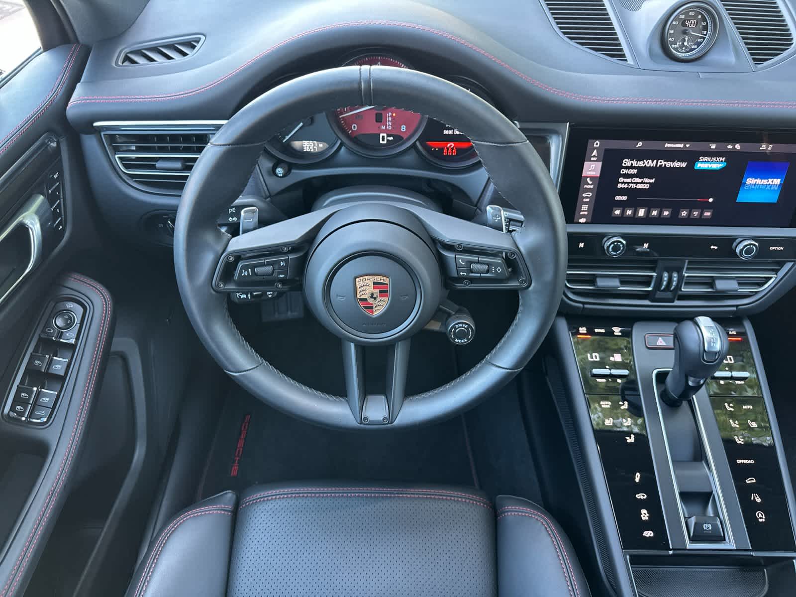 Thumbnail: 2026 Porsche Macan - 15