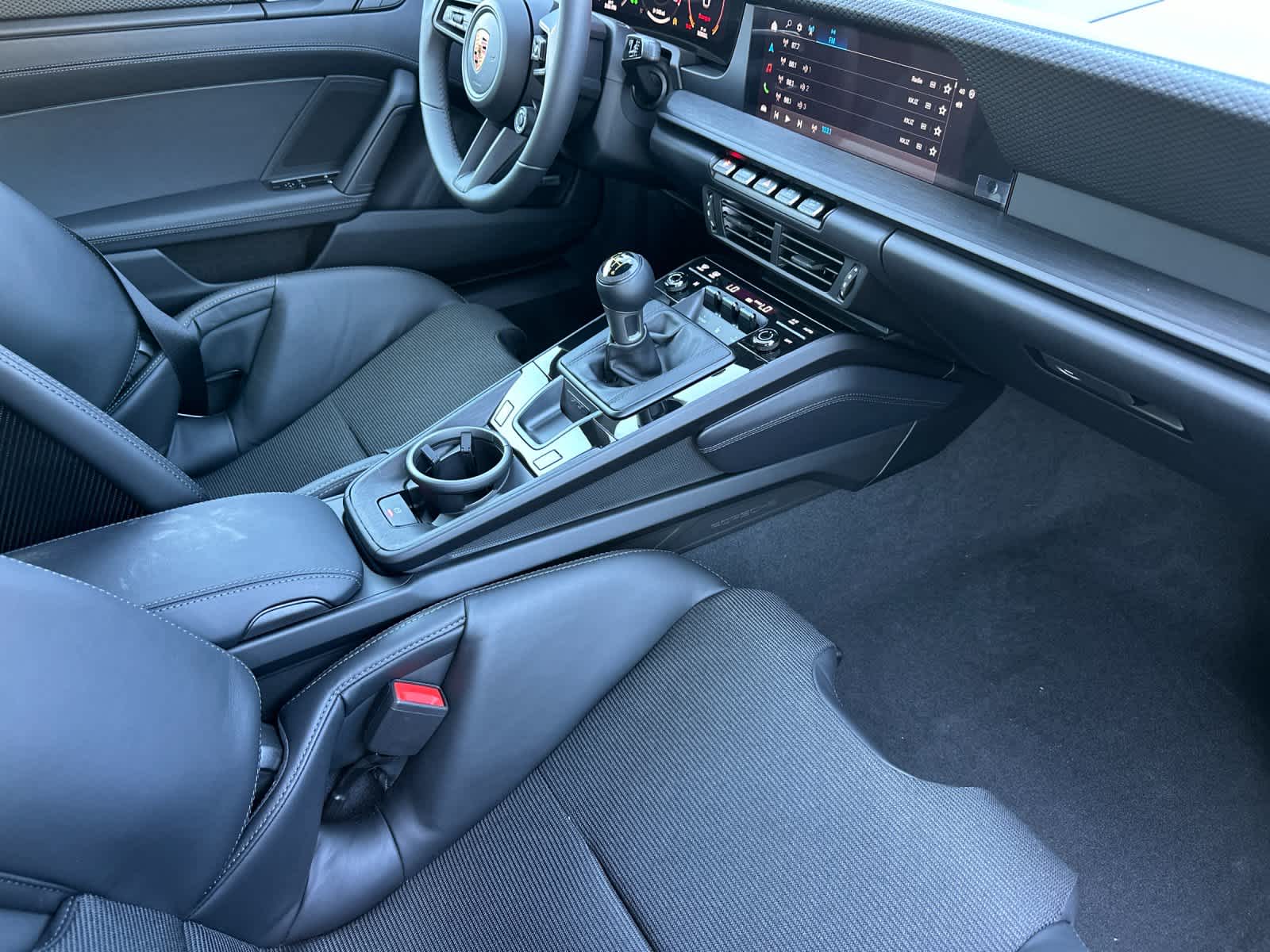 Thumbnail: 2026 Porsche 911 - 13