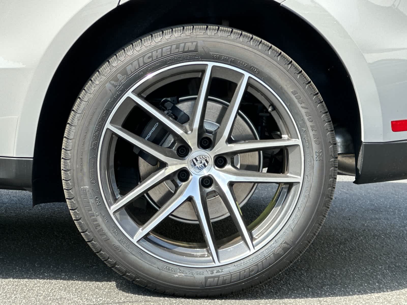 Thumbnail: 2026 Porsche Macan - 30