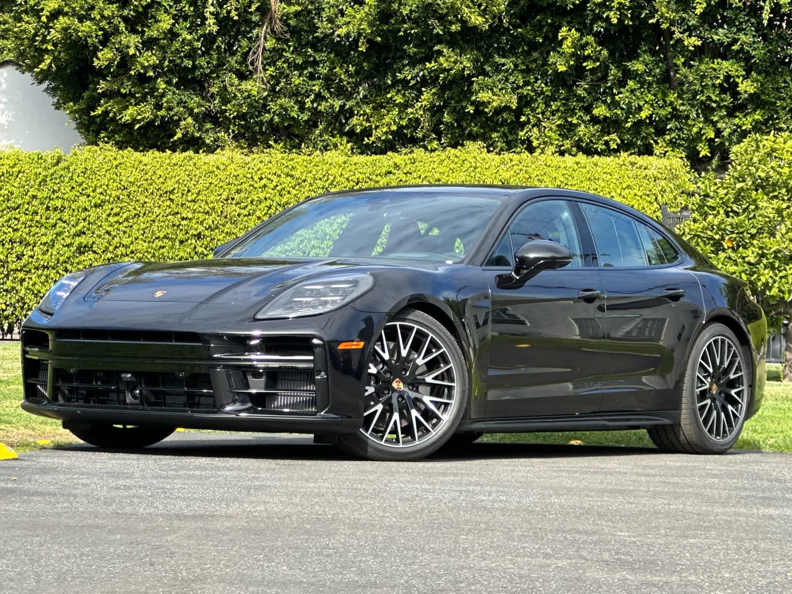 Thumbnail: 2026 Porsche Panamera - 1