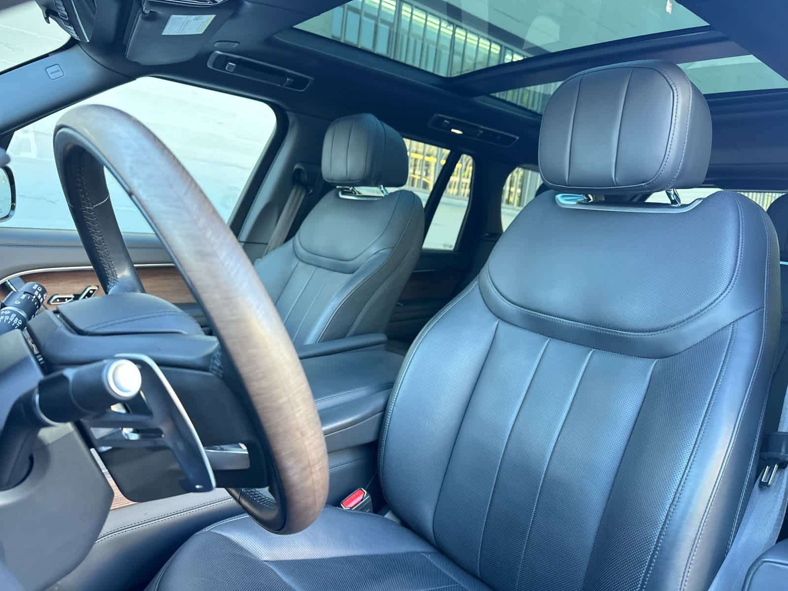 Thumbnail: 2023 Land Rover Range Rover - 5