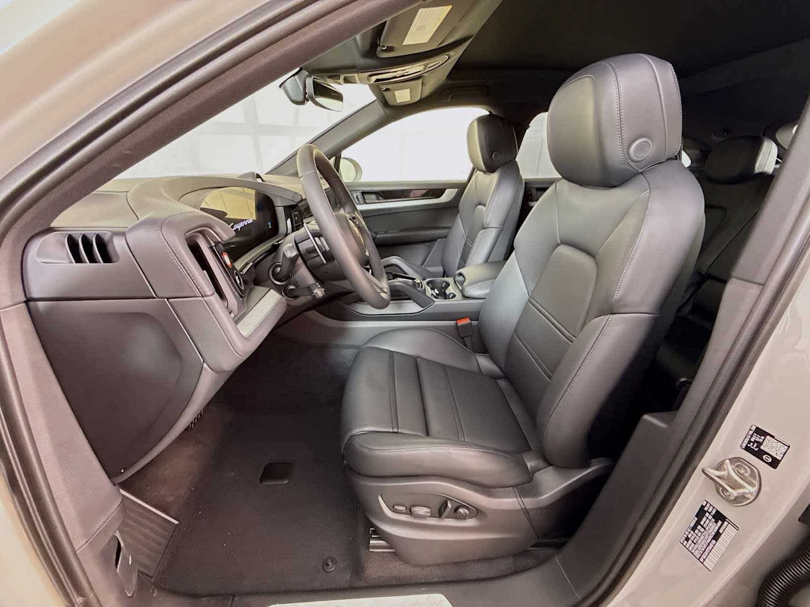 Thumbnail: 2026 Porsche Cayenne - 5