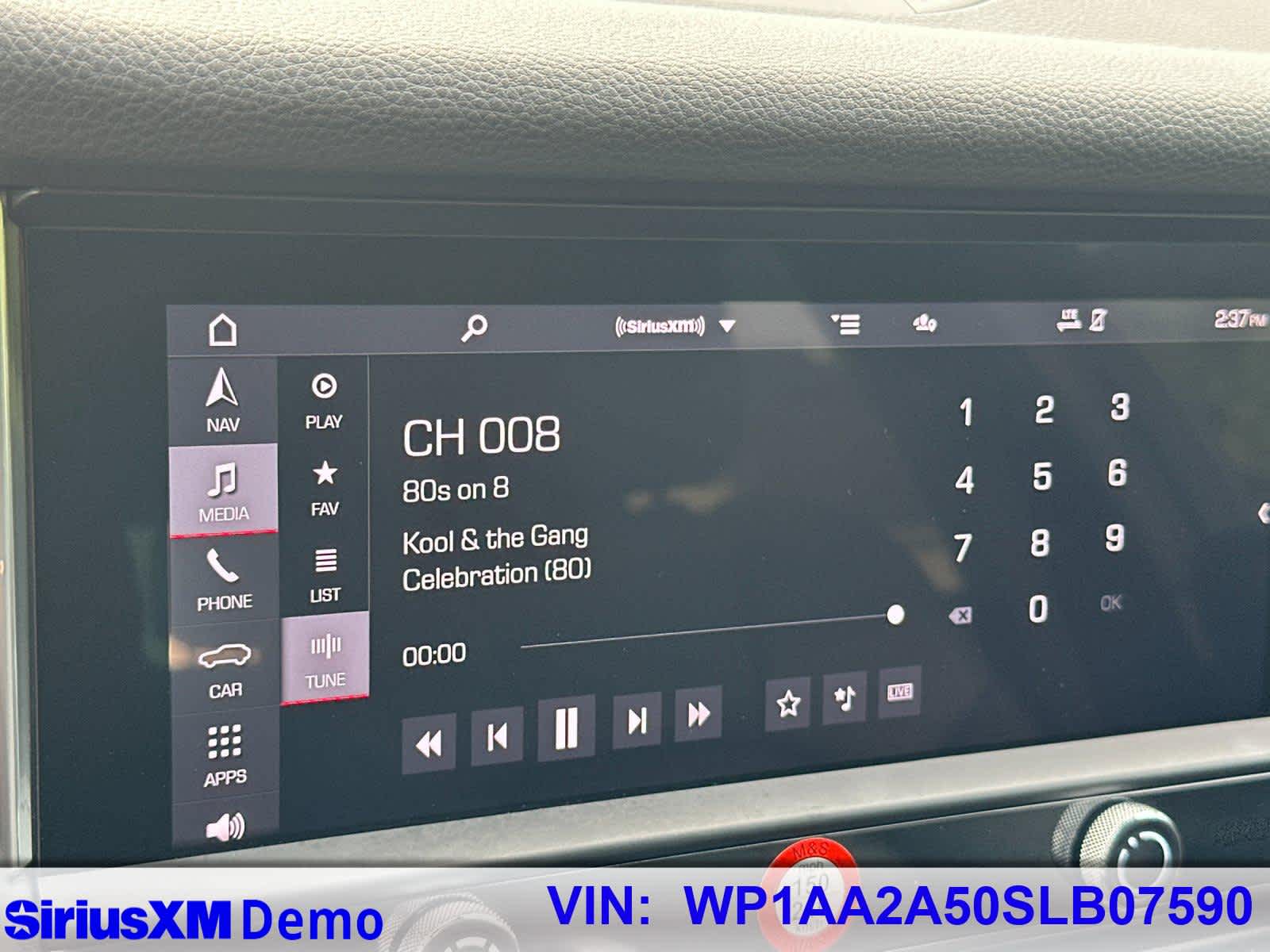 Thumbnail: 2025 Porsche Macan - 33