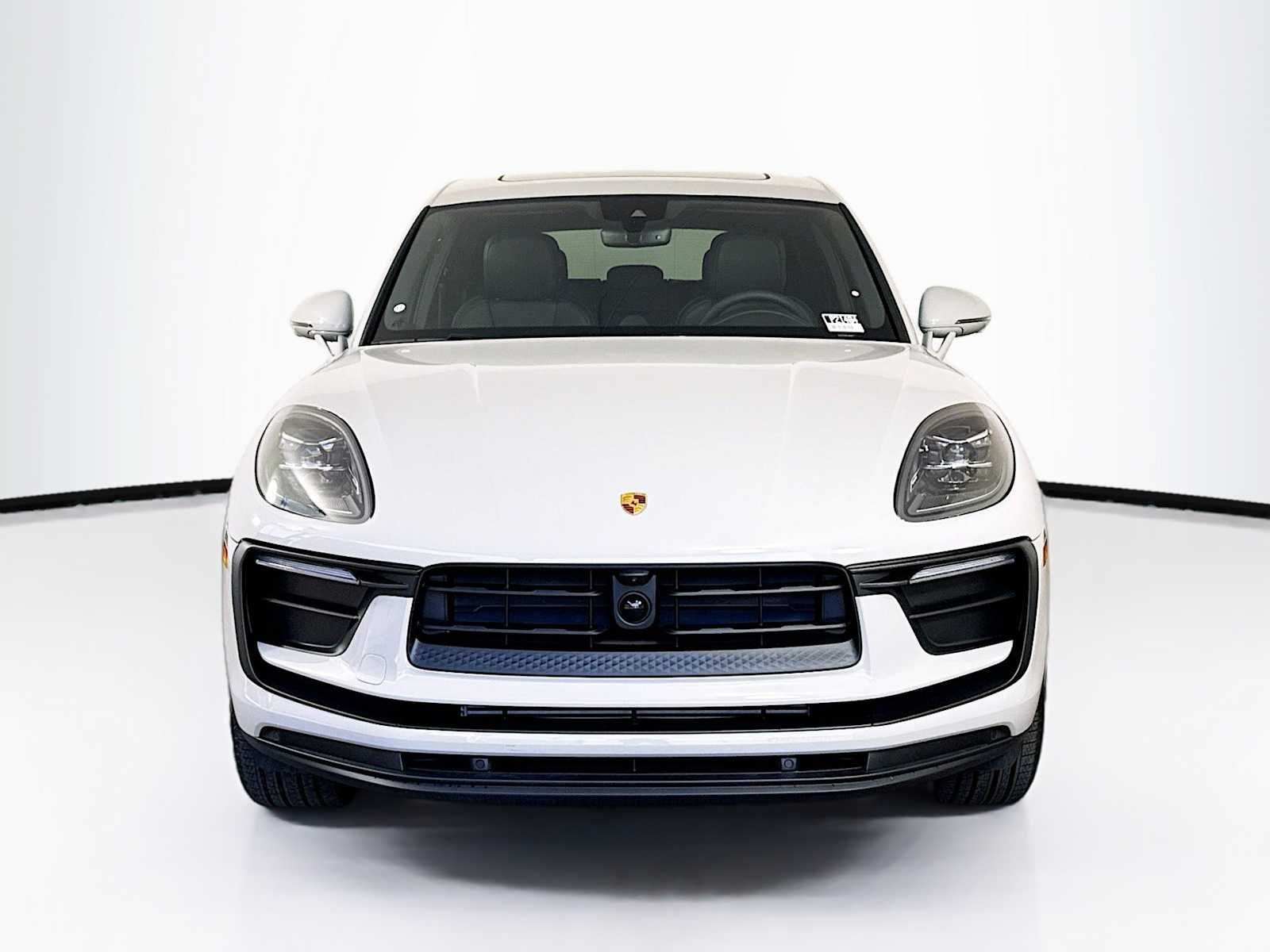 Thumbnail: 2026 Porsche Macan - 6