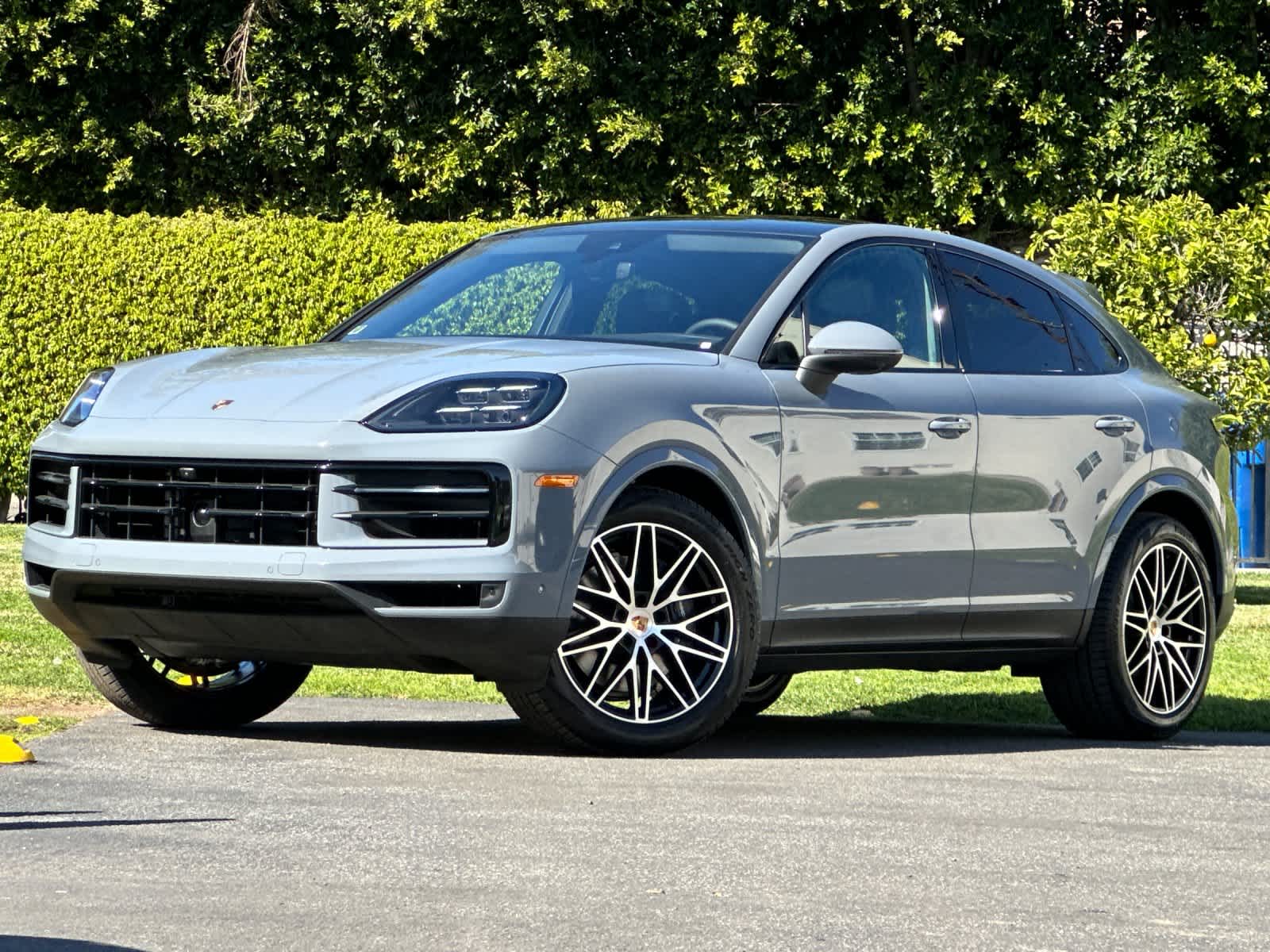 Thumbnail: 2026 Porsche Cayenne - 1