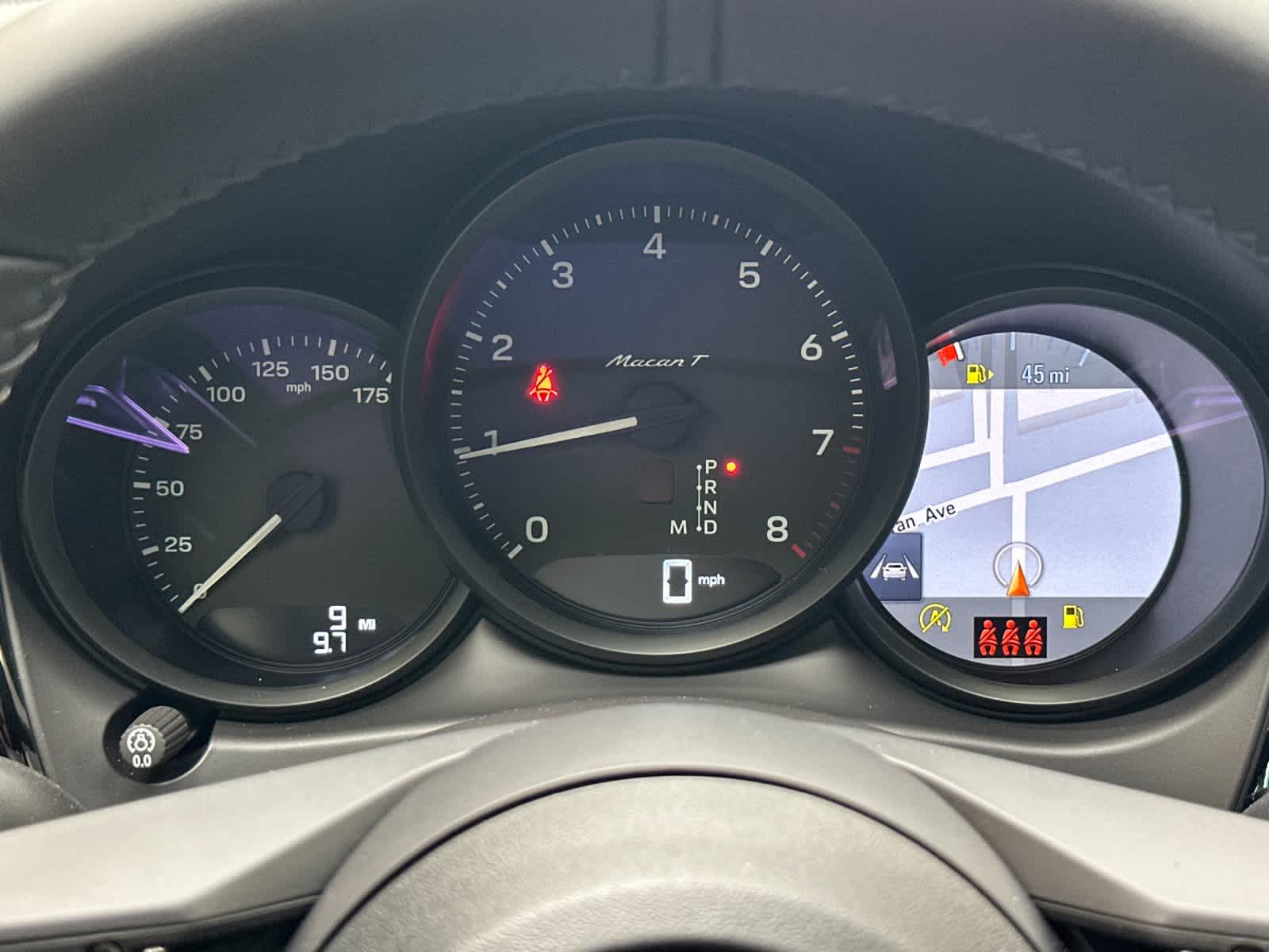 Thumbnail: 2026 Porsche Macan - 28