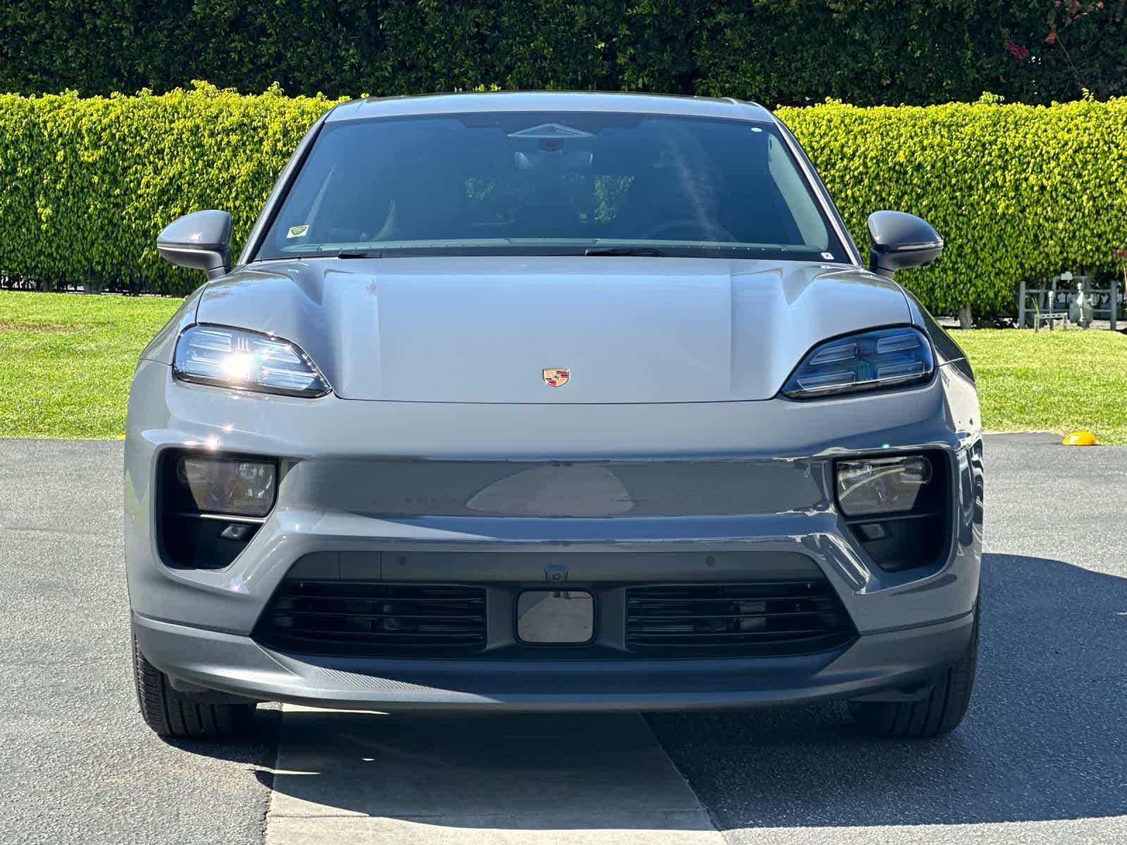 Thumbnail: 2026 Porsche Macan - 11