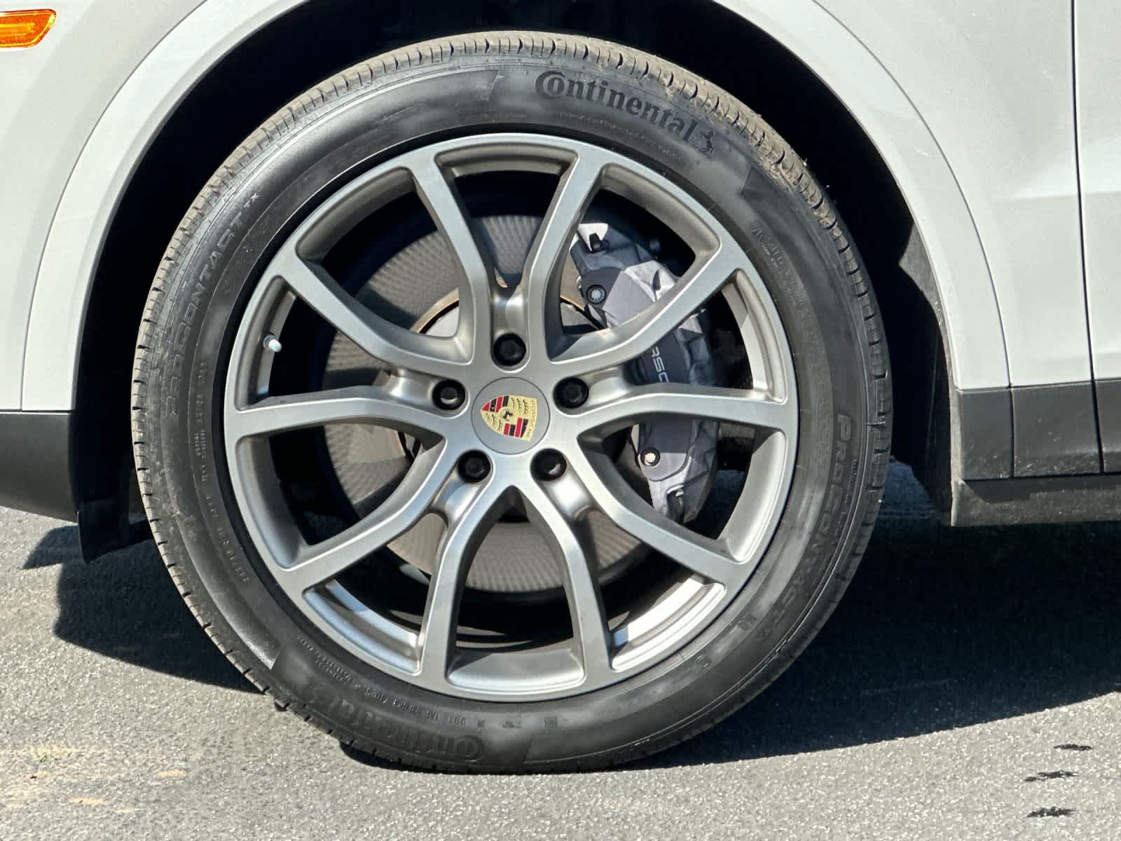 Thumbnail: 2022 Porsche Cayenne - 32