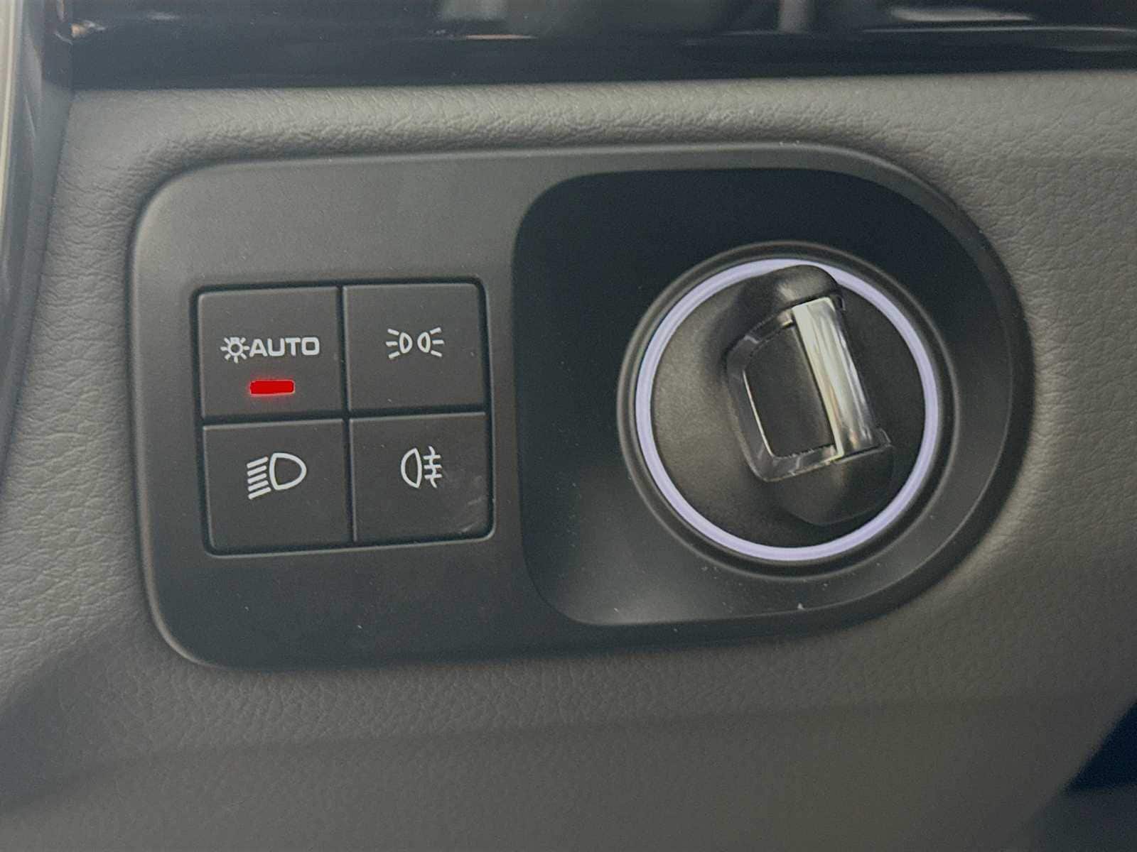 Thumbnail: 2022 Porsche Cayenne - 11