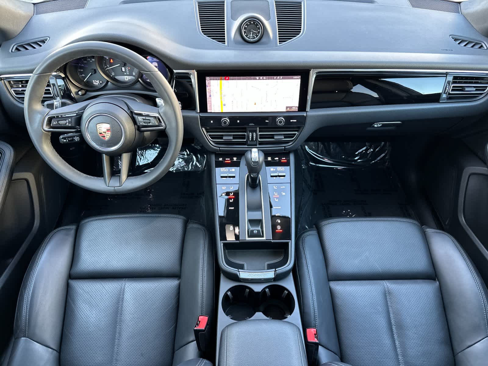 Thumbnail: 2025 Porsche Macan - 6
