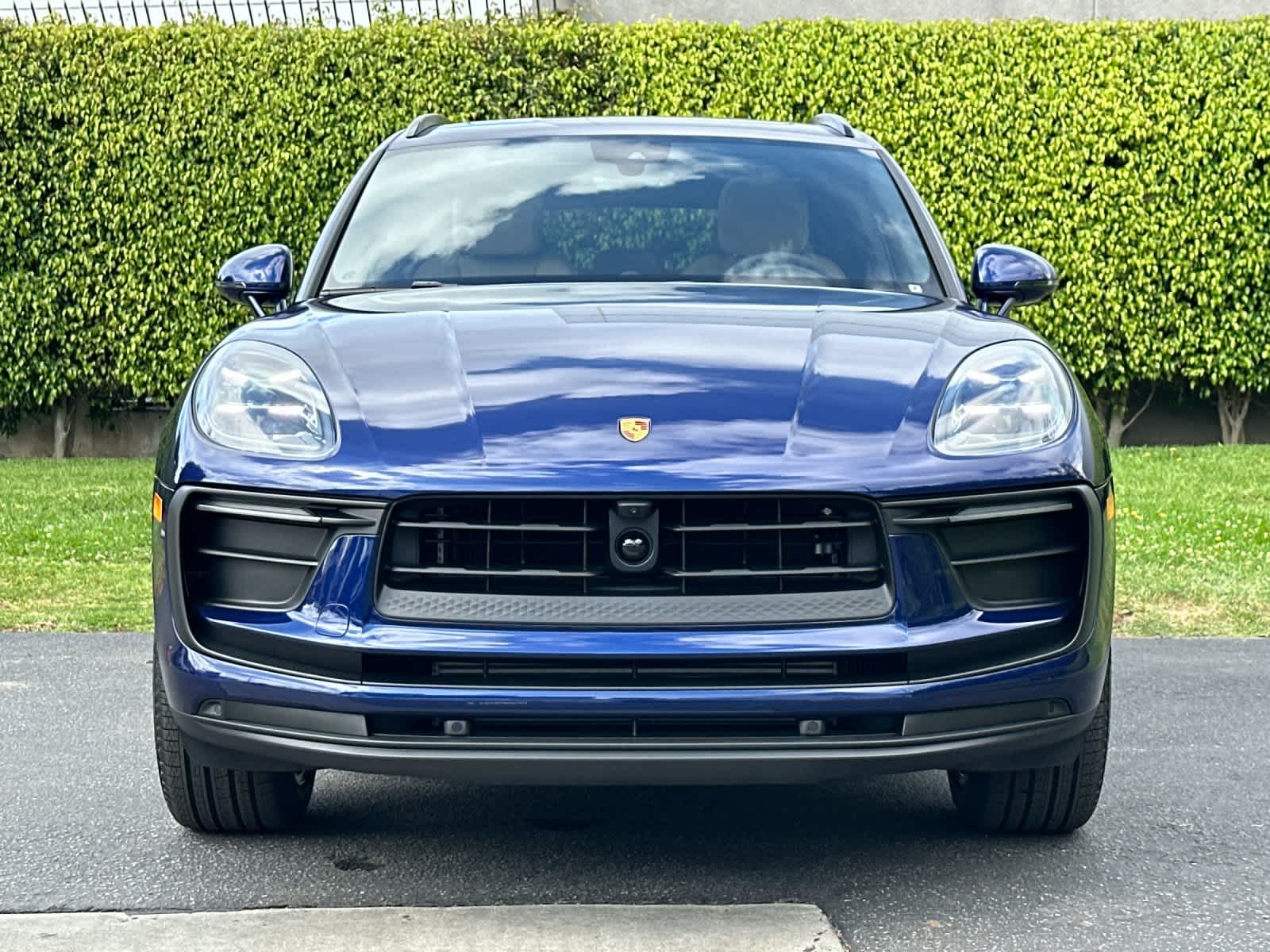 Thumbnail: 2026 Porsche Macan - 11