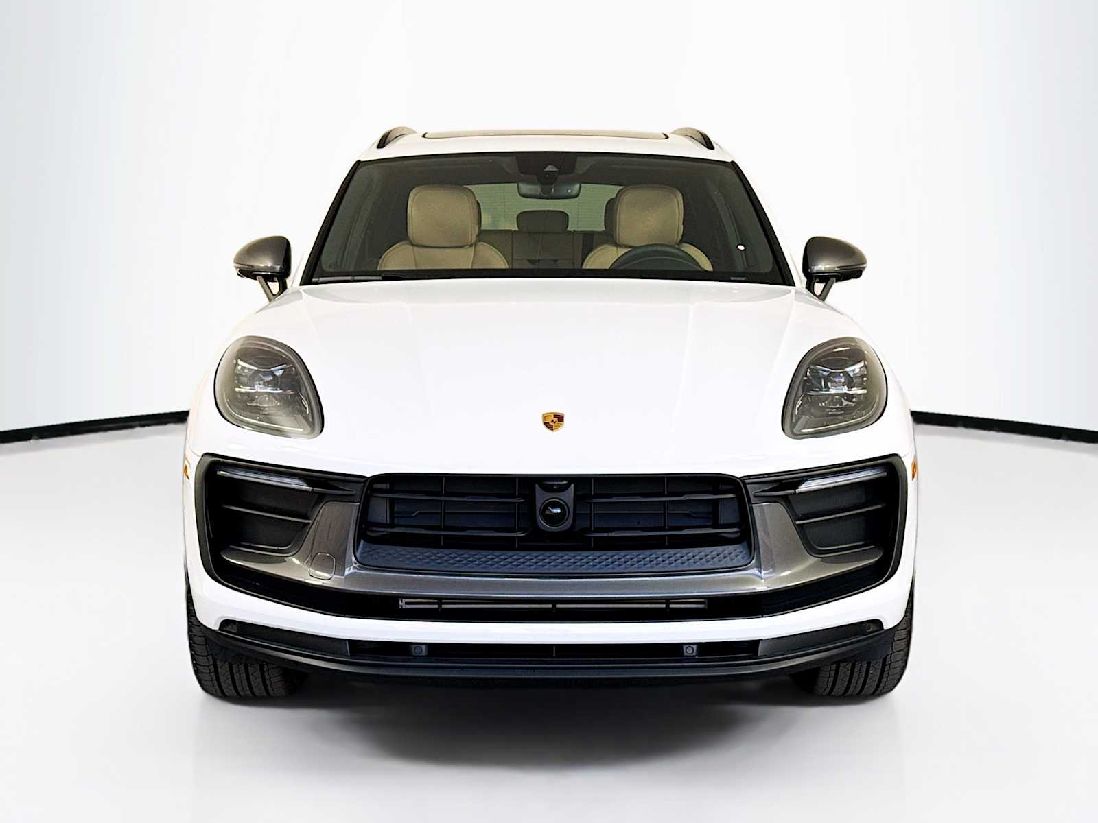 Thumbnail: 2026 Porsche Macan - 6