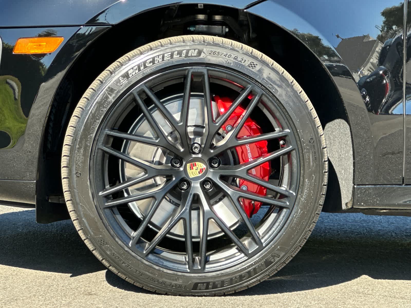 Thumbnail: 2026 Porsche Macan - 31