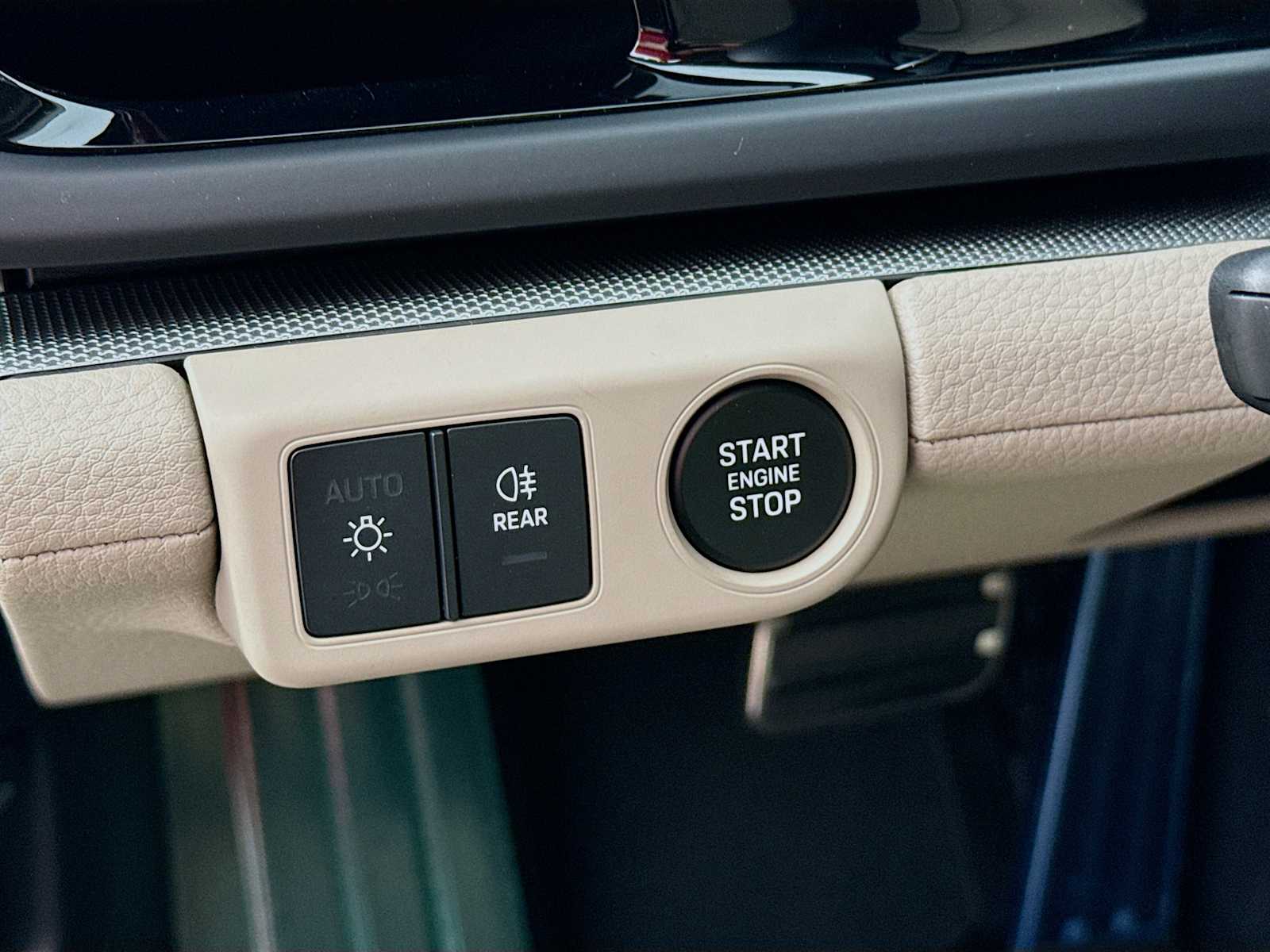 Thumbnail: 2025 Porsche Panamera - 11