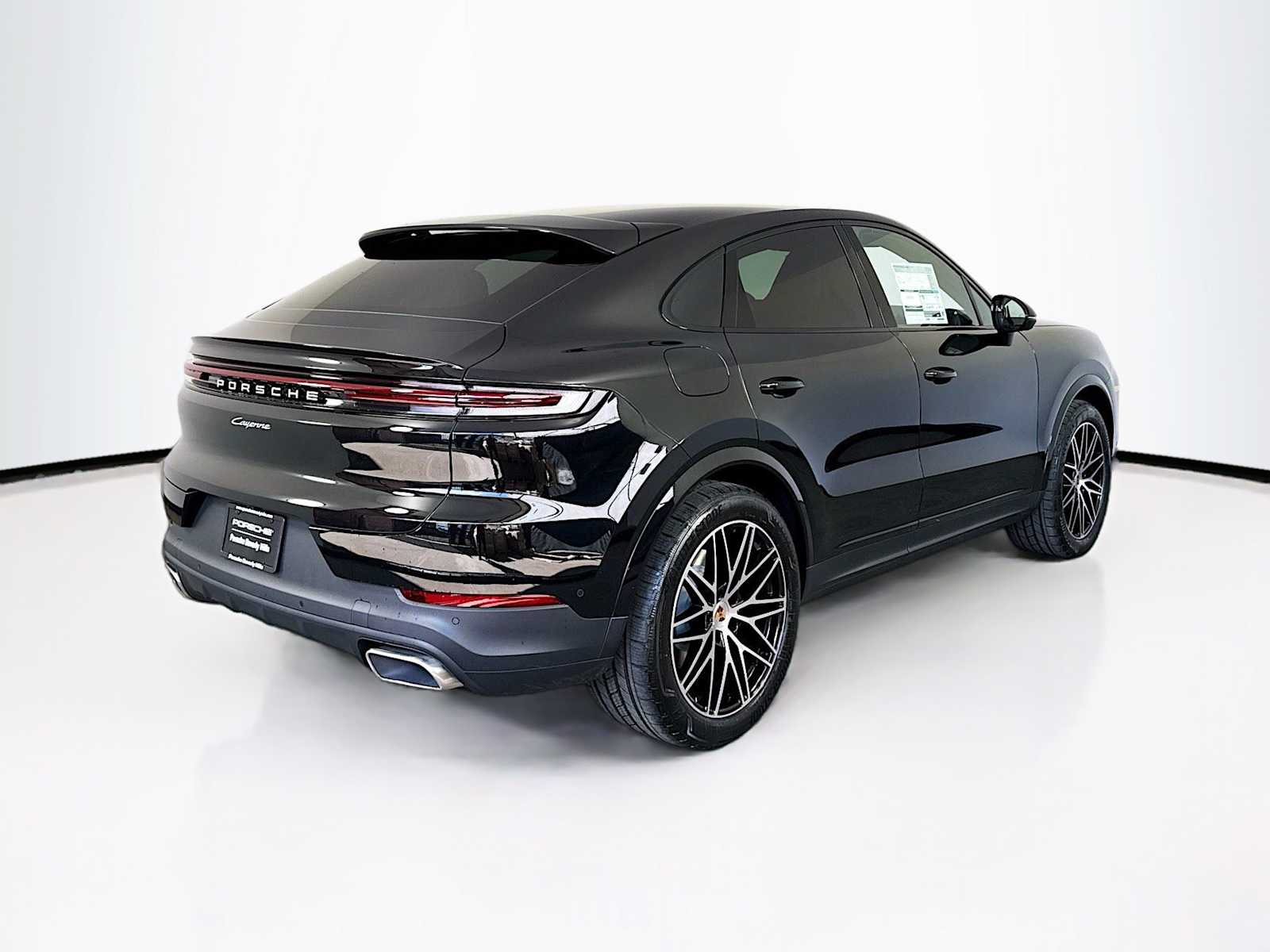 Thumbnail: 2025 Porsche Cayenne - 9
