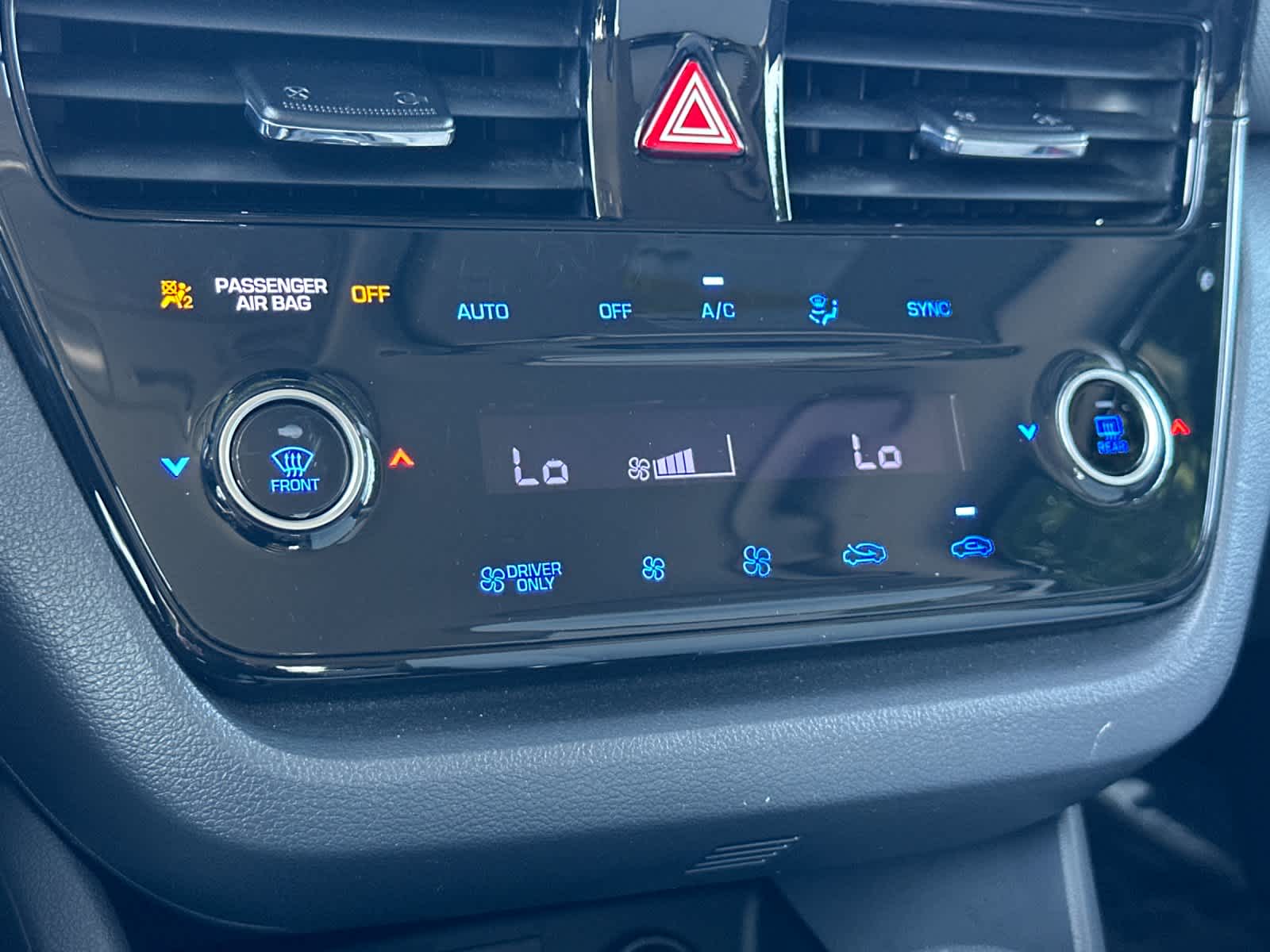 Thumbnail: 2022 Hyundai Ioniq - 19