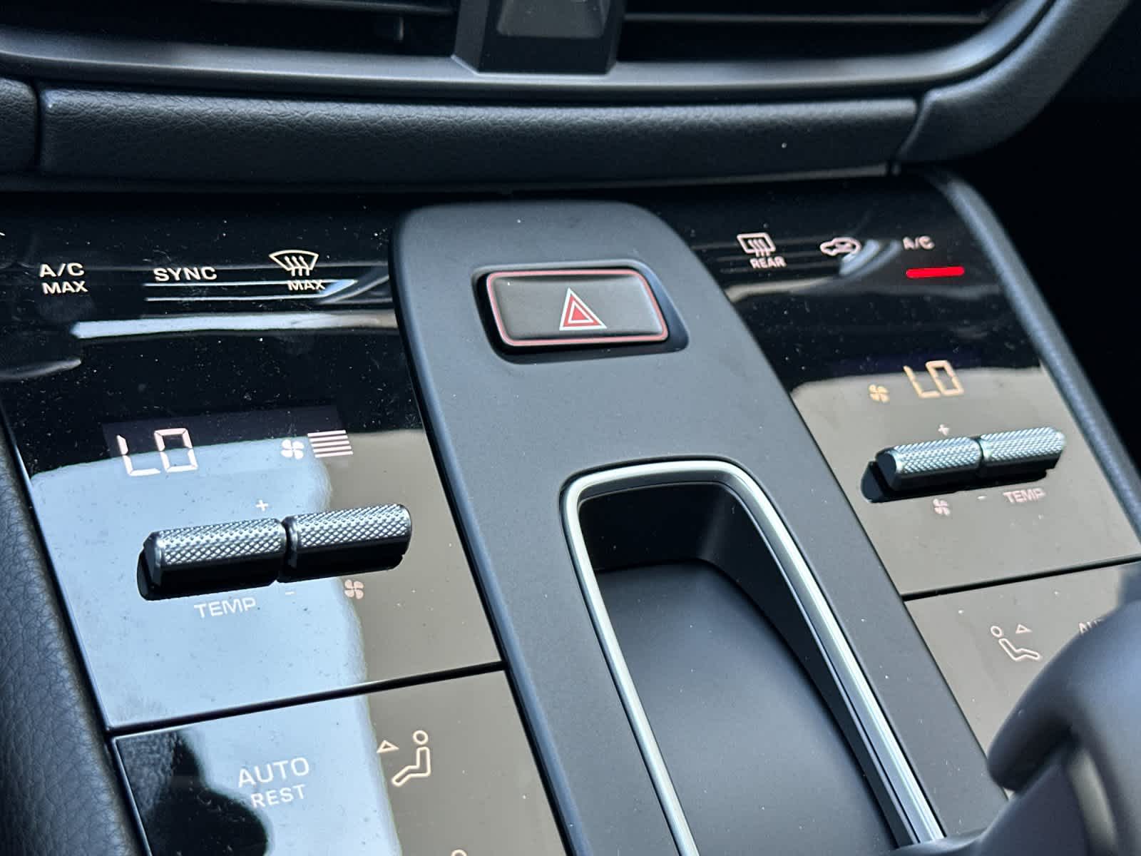 Thumbnail: 2026 Porsche Macan - 24